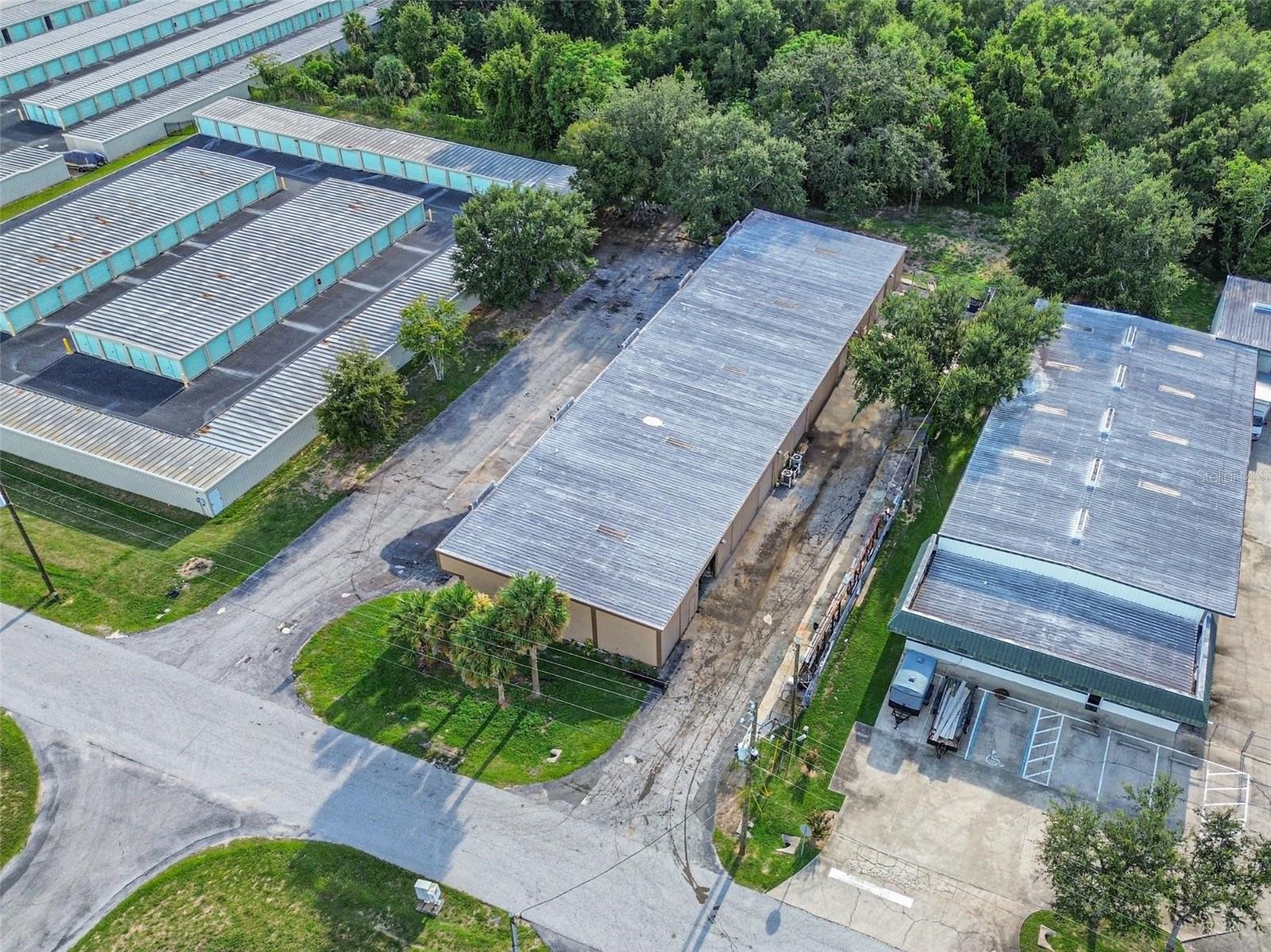 Image 26 of 29 For 905 Jan Mar Court