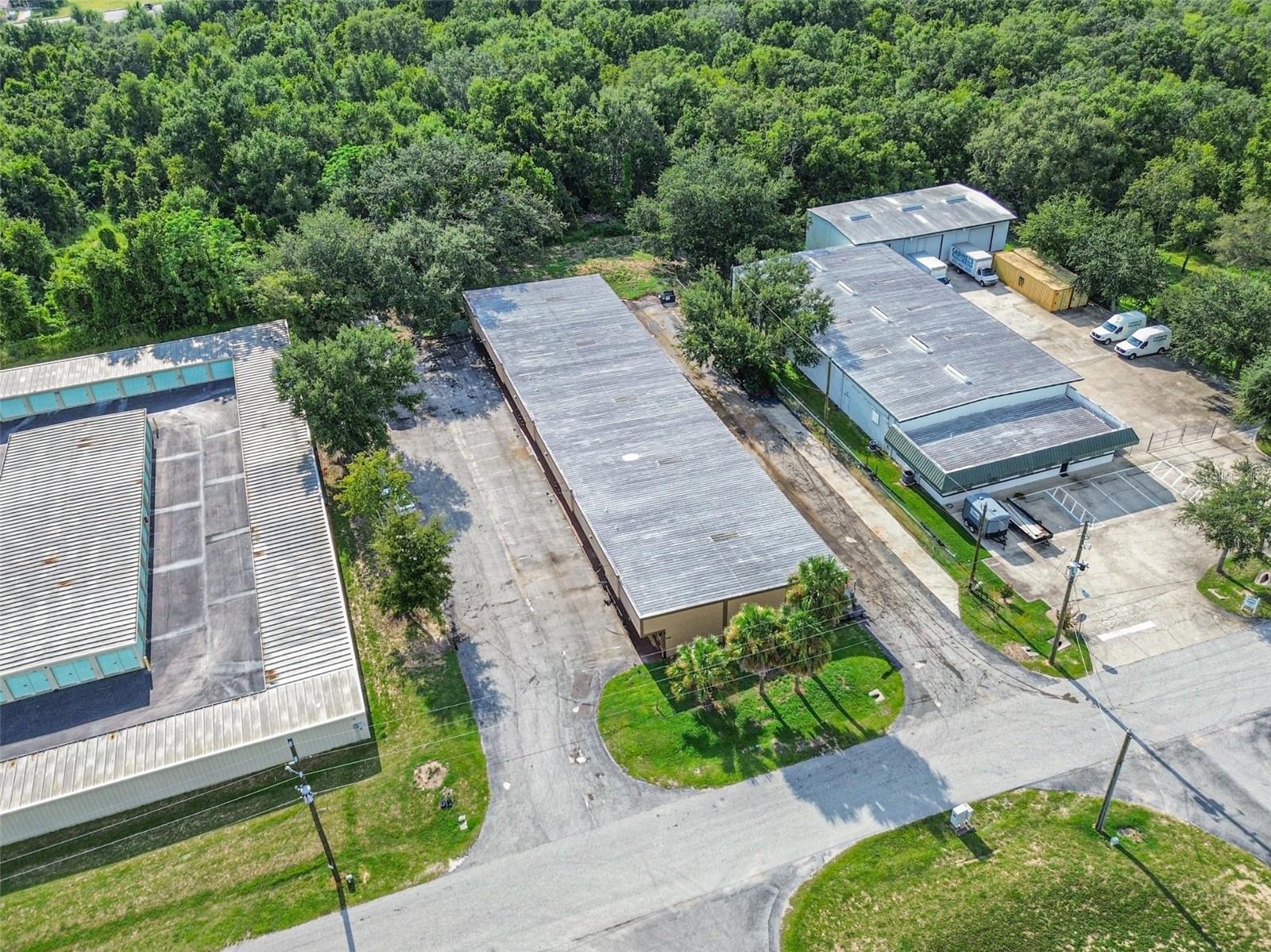 Image 28 of 29 For 905 Jan Mar Court