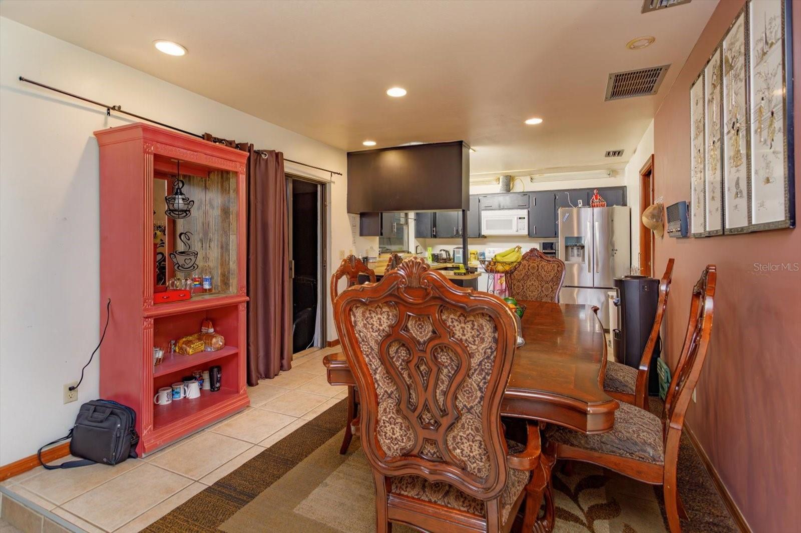 Image 7 of 20 For 817 Hickory Knoll Court