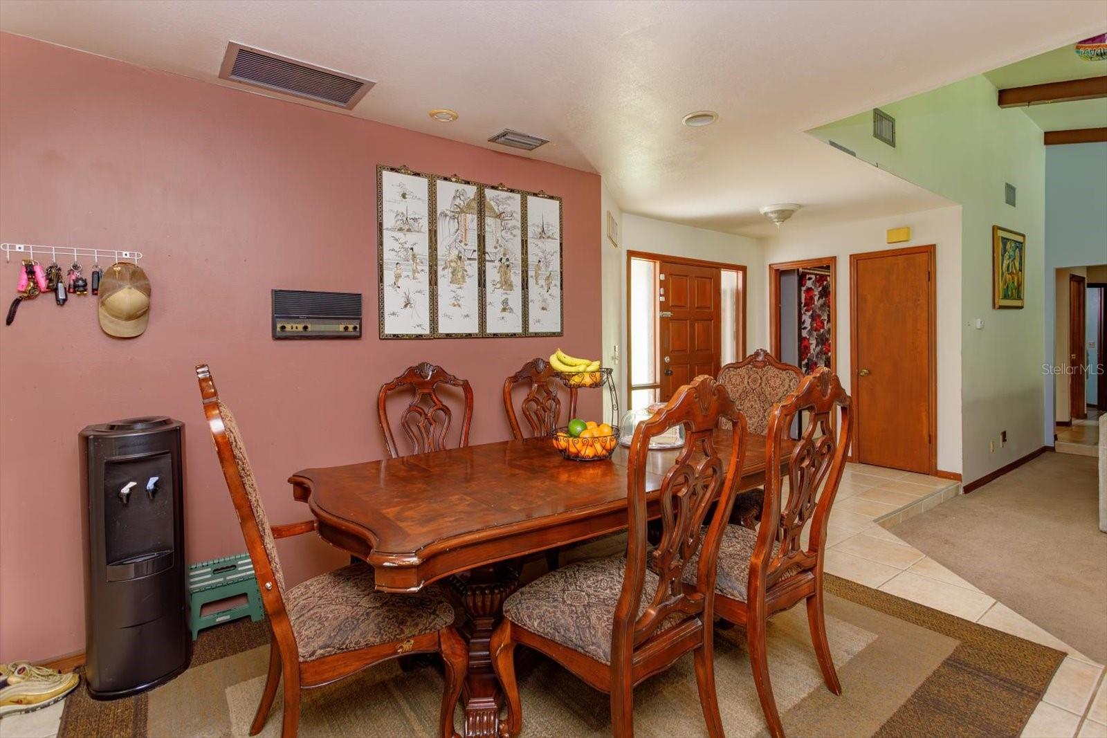 Image 9 of 20 For 817 Hickory Knoll Court