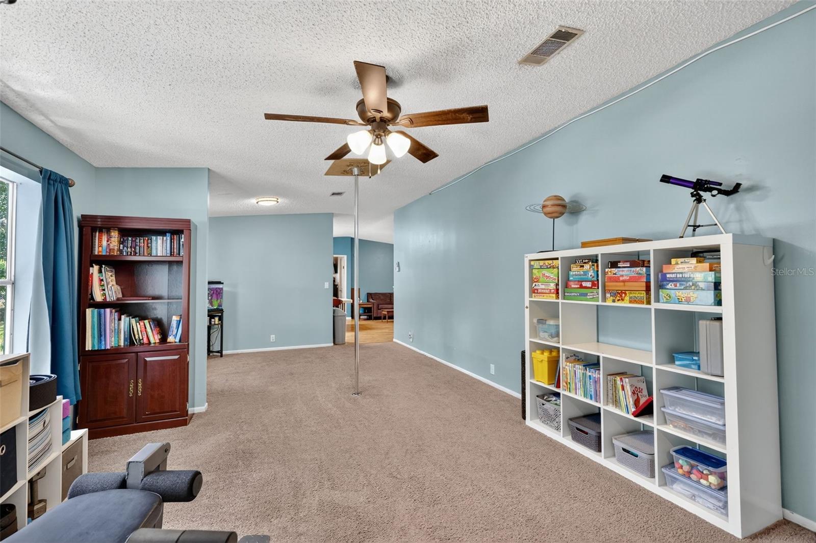 Image 19 of 33 For 13025 Plum Lake