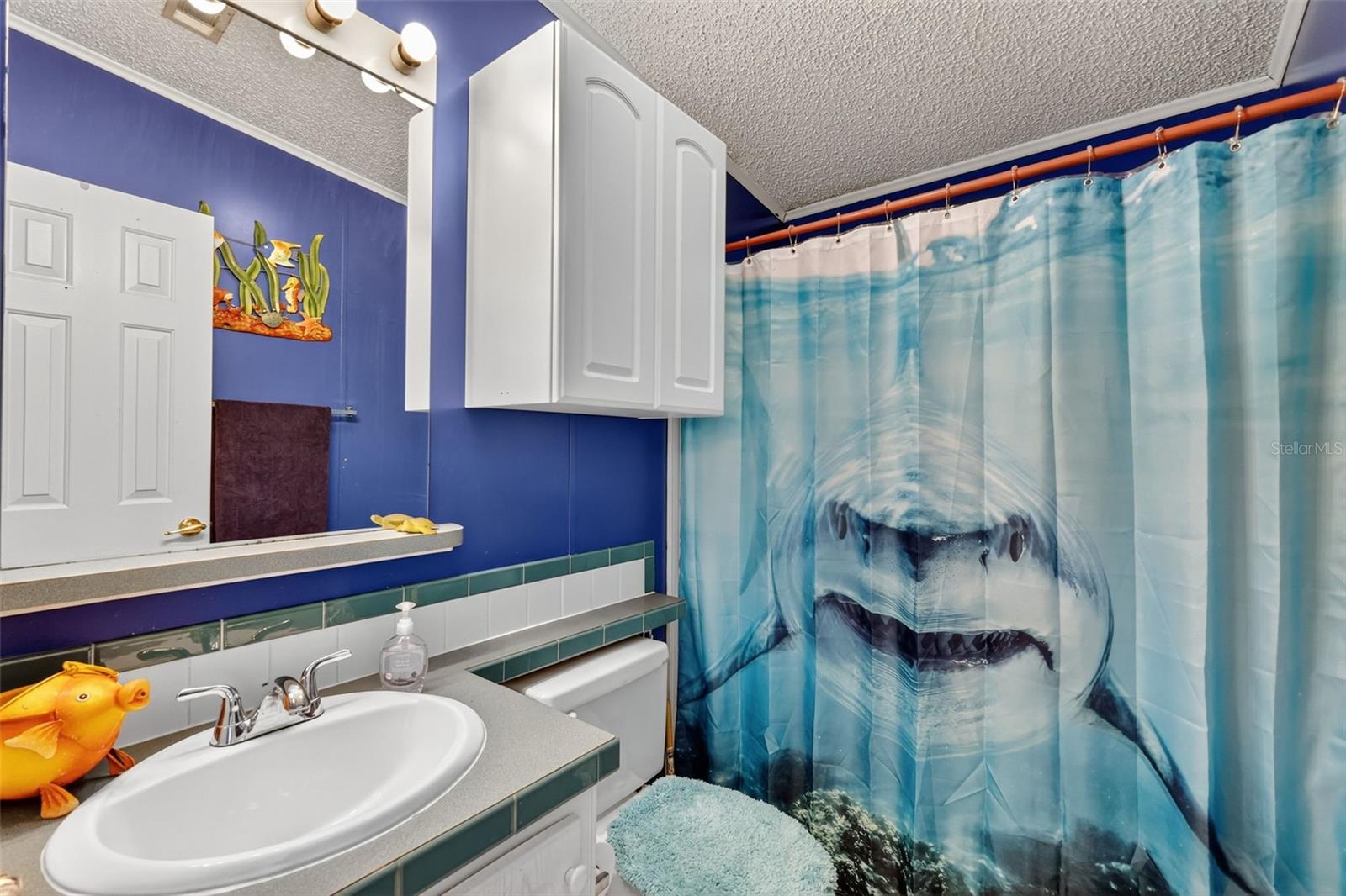 Image 22 of 33 For 13025 Plum Lake