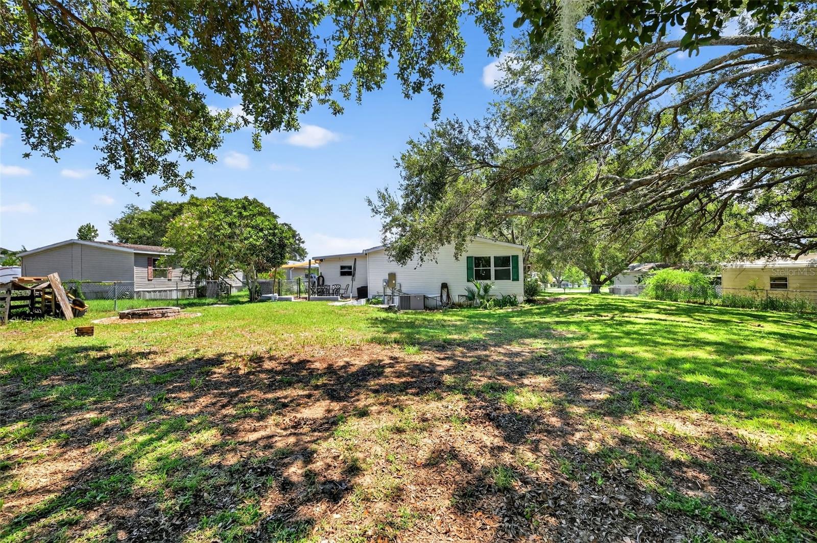 Image 29 of 33 For 13025 Plum Lake