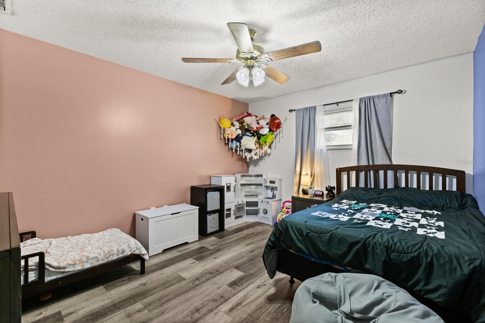 Image 17 of 33 For 36206 Pine Tree Street