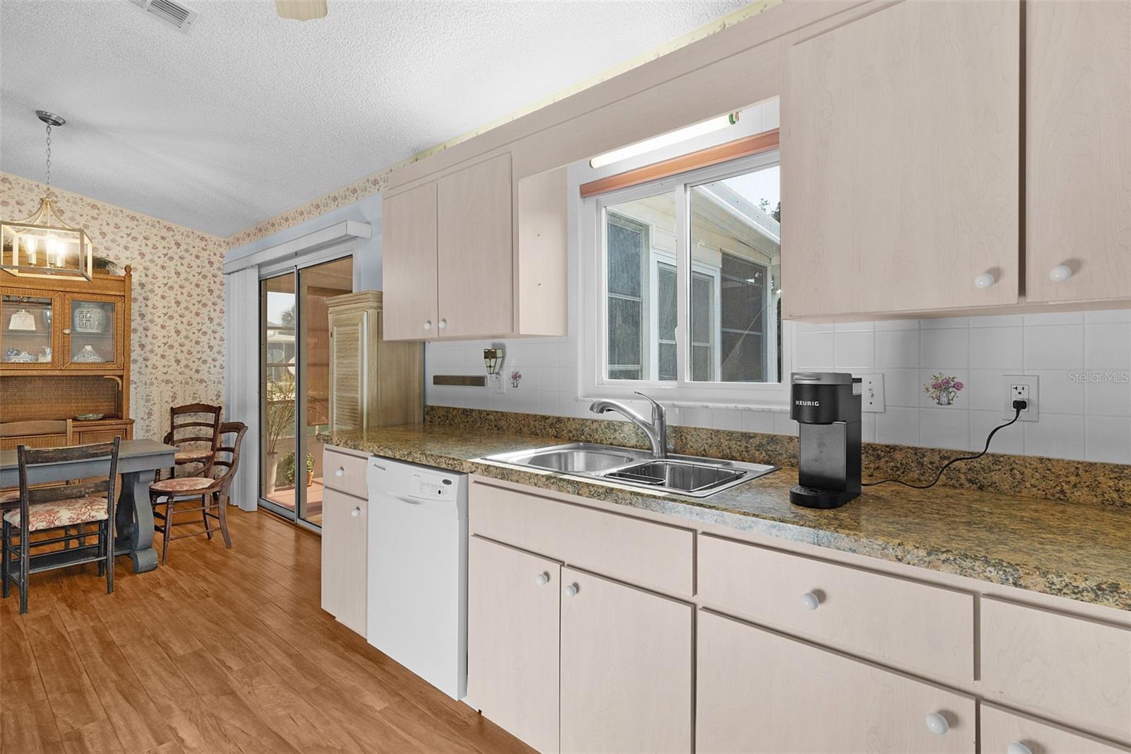 Image 14 of 31 For 17583 96th Avenue