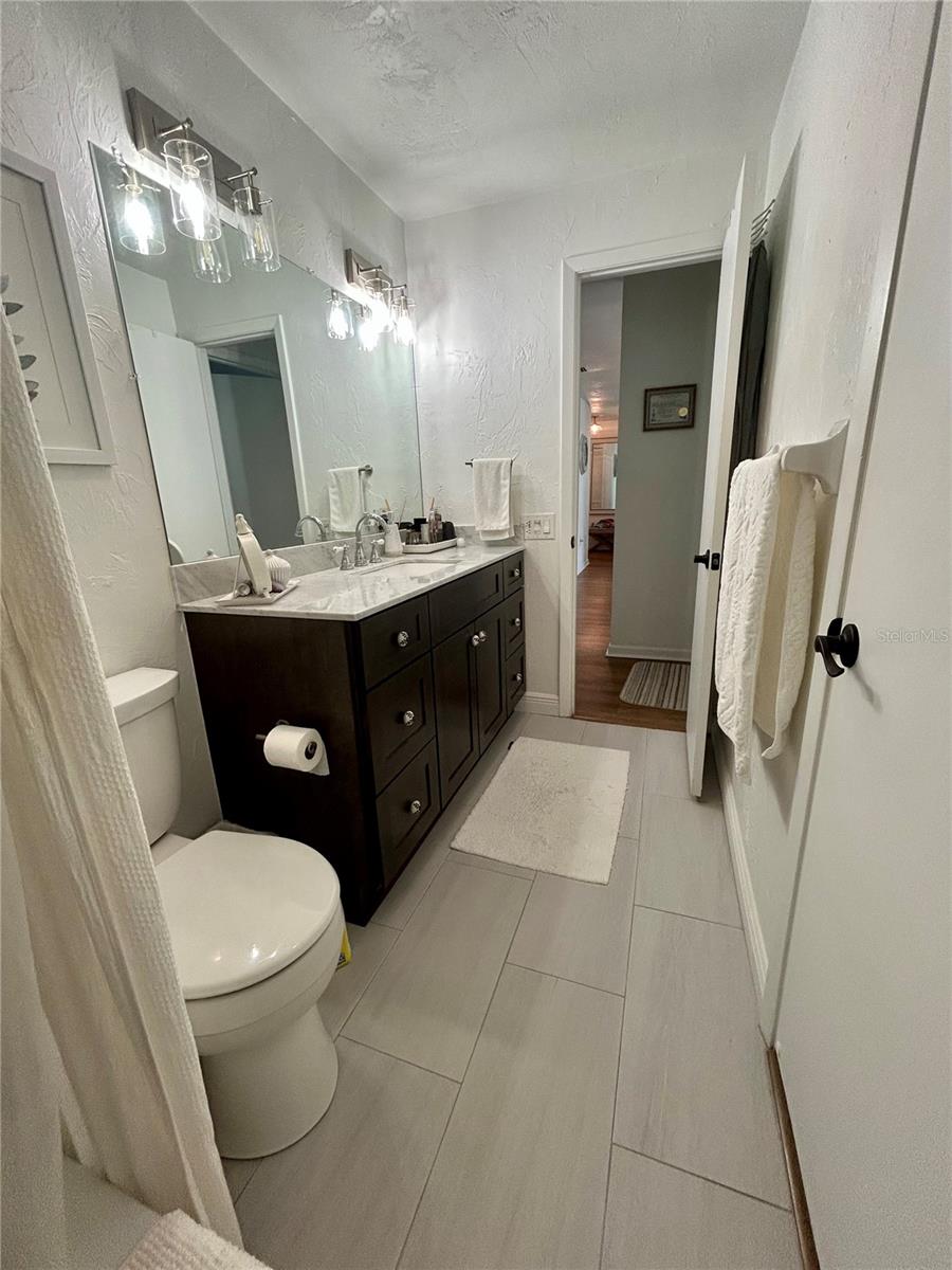 Image 25 of 37 For 21204 Sandalwood Drive 21-204