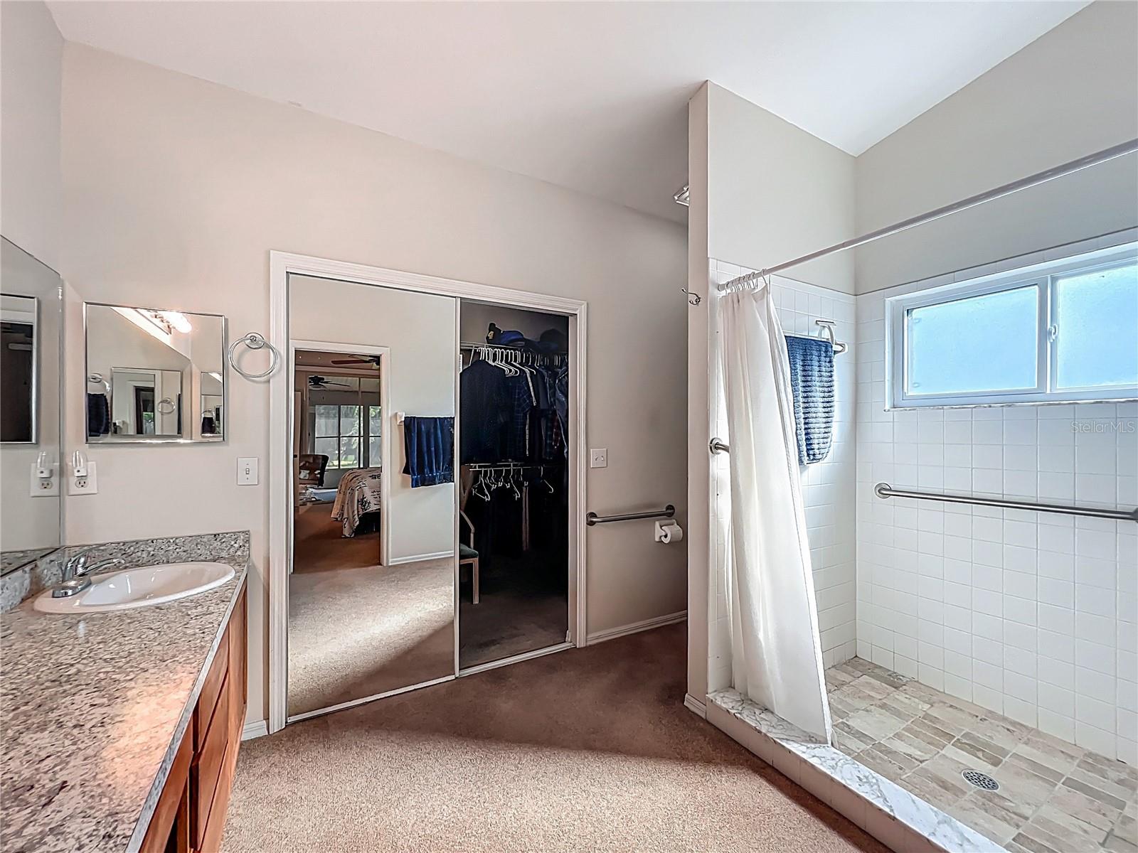 Image 21 of 42 For 5046 Desoto Way