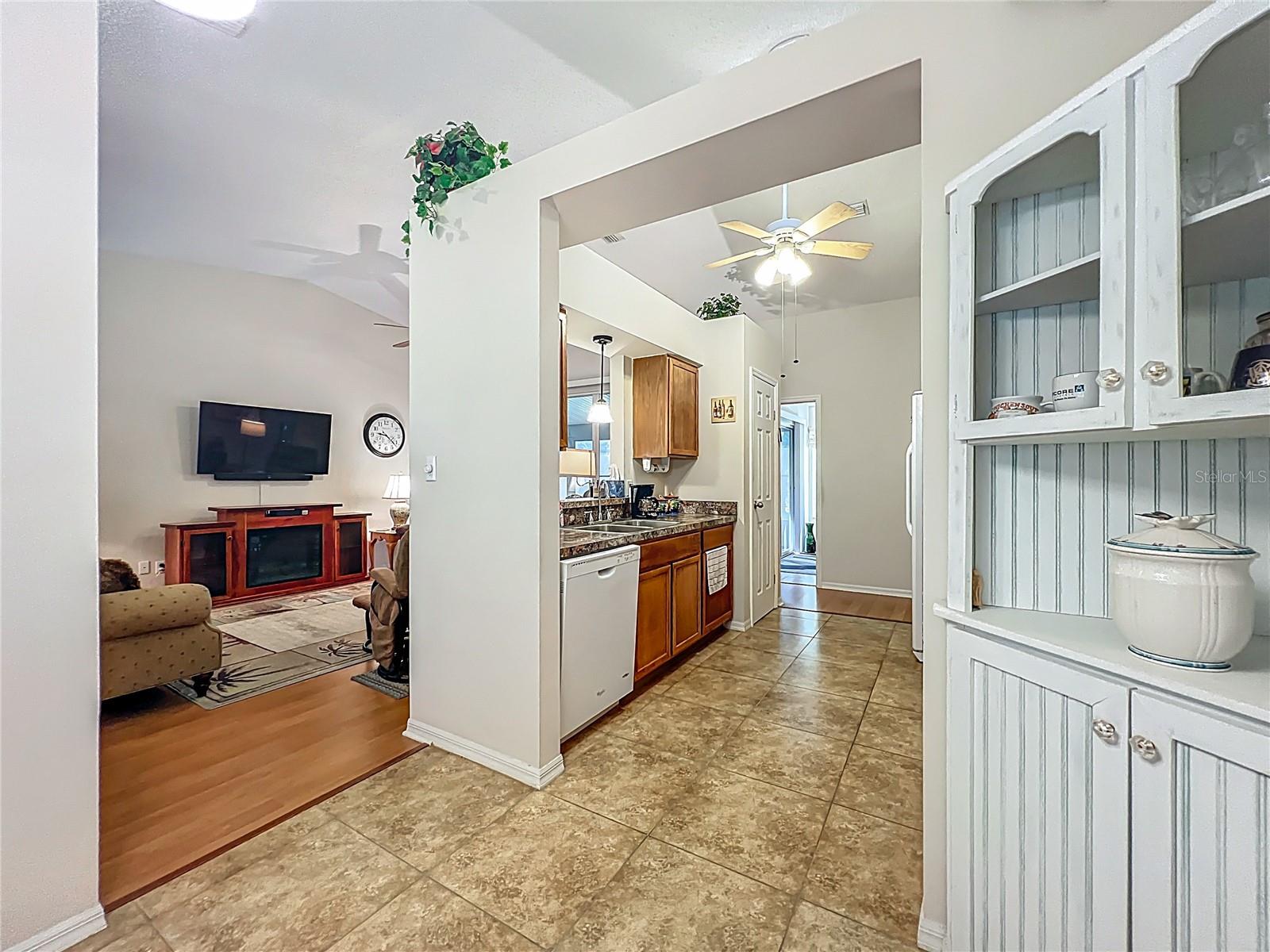 Image 41 of 42 For 5046 Desoto Way