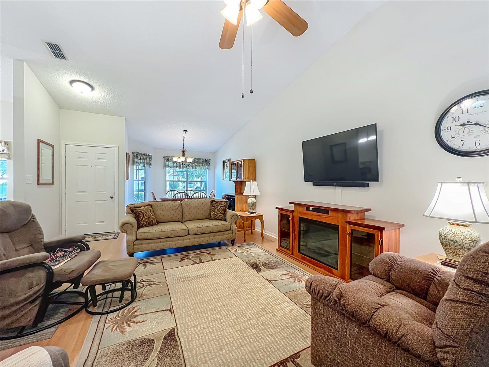 Image 8 of 42 For 5046 Desoto Way