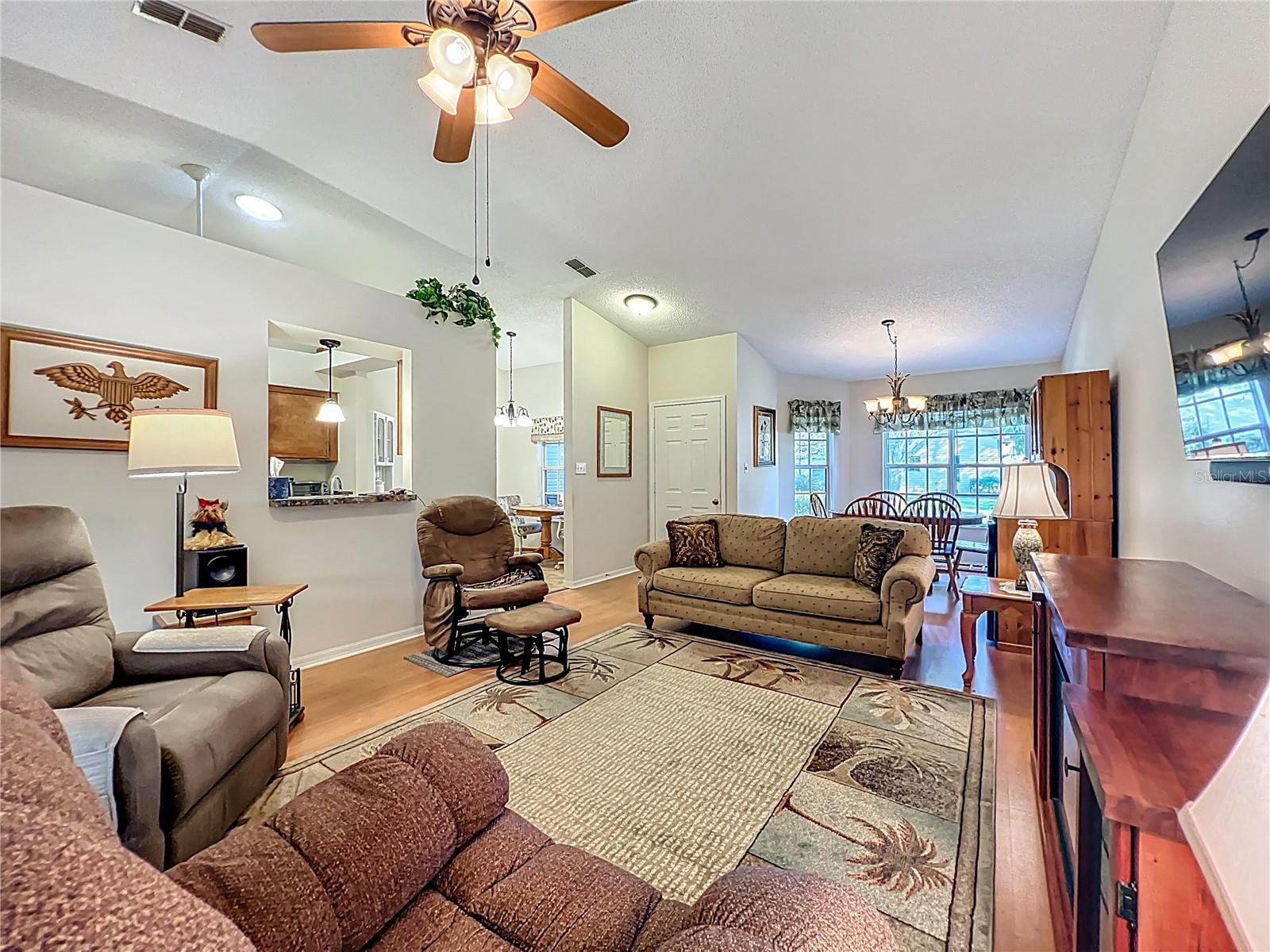 Image 9 of 42 For 5046 Desoto Way