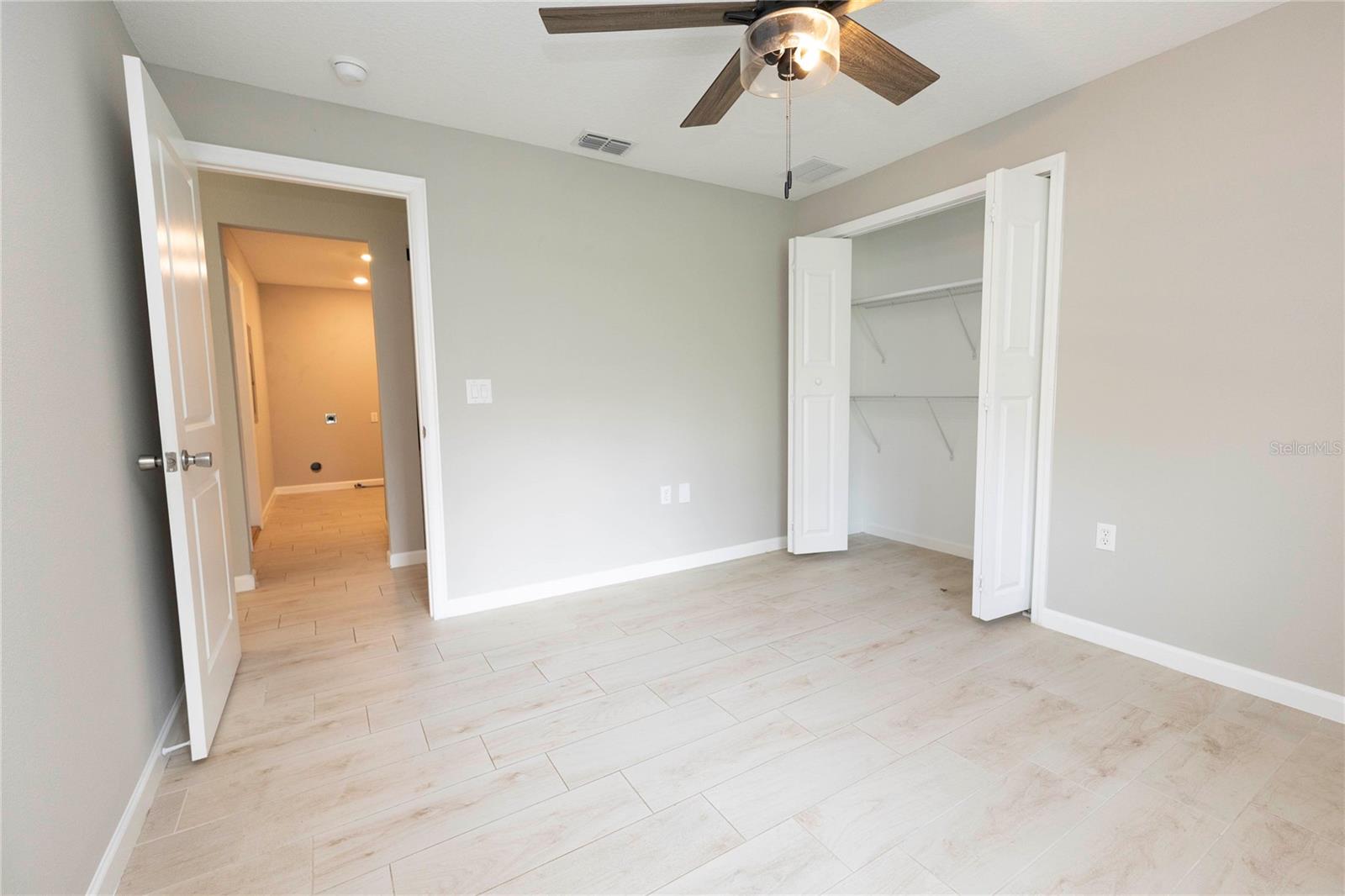 Image 12 of 21 For 2250 Cr 423  