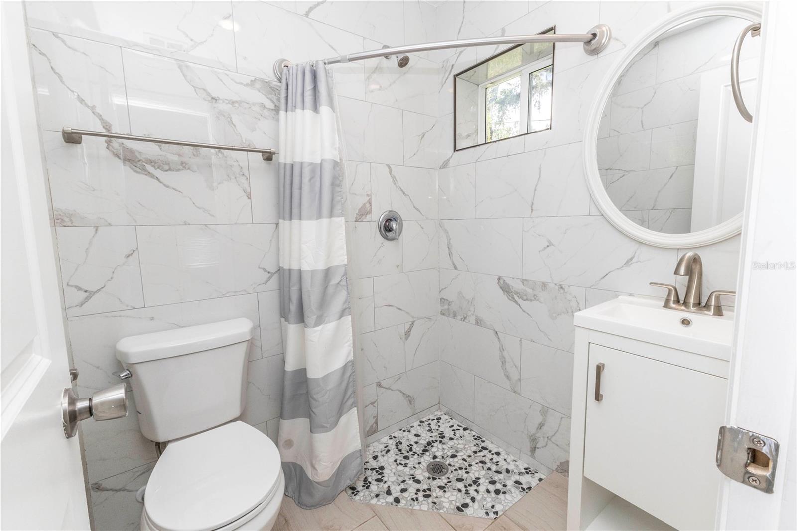 Image 15 of 21 For 2250 Cr 423  