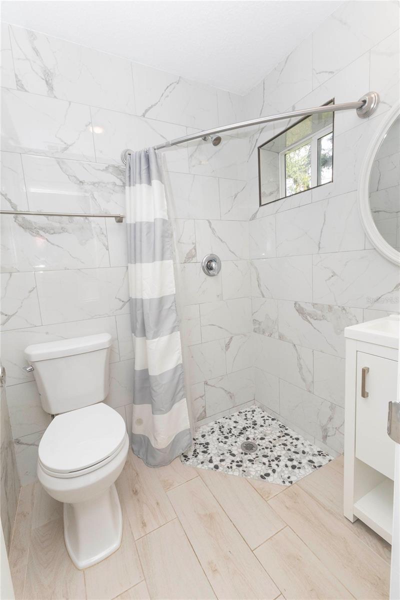 Image 16 of 21 For 2250 Cr 423  