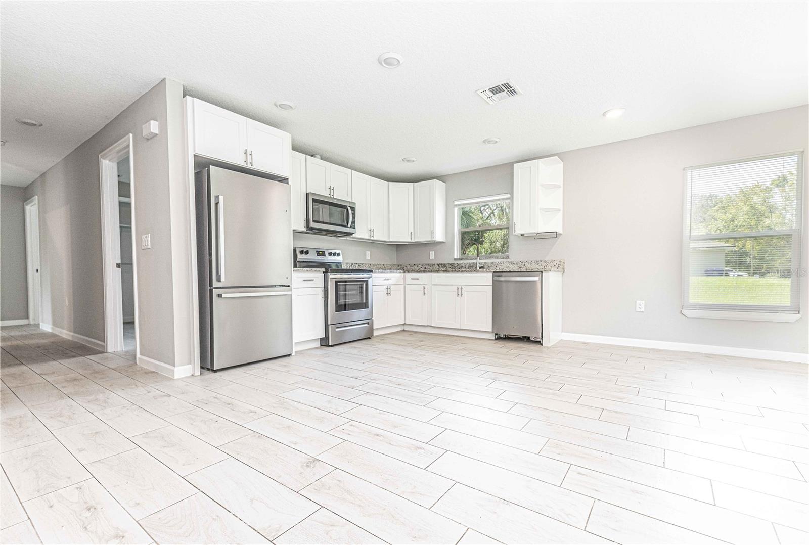 Image 6 of 21 For 2250 Cr 423  