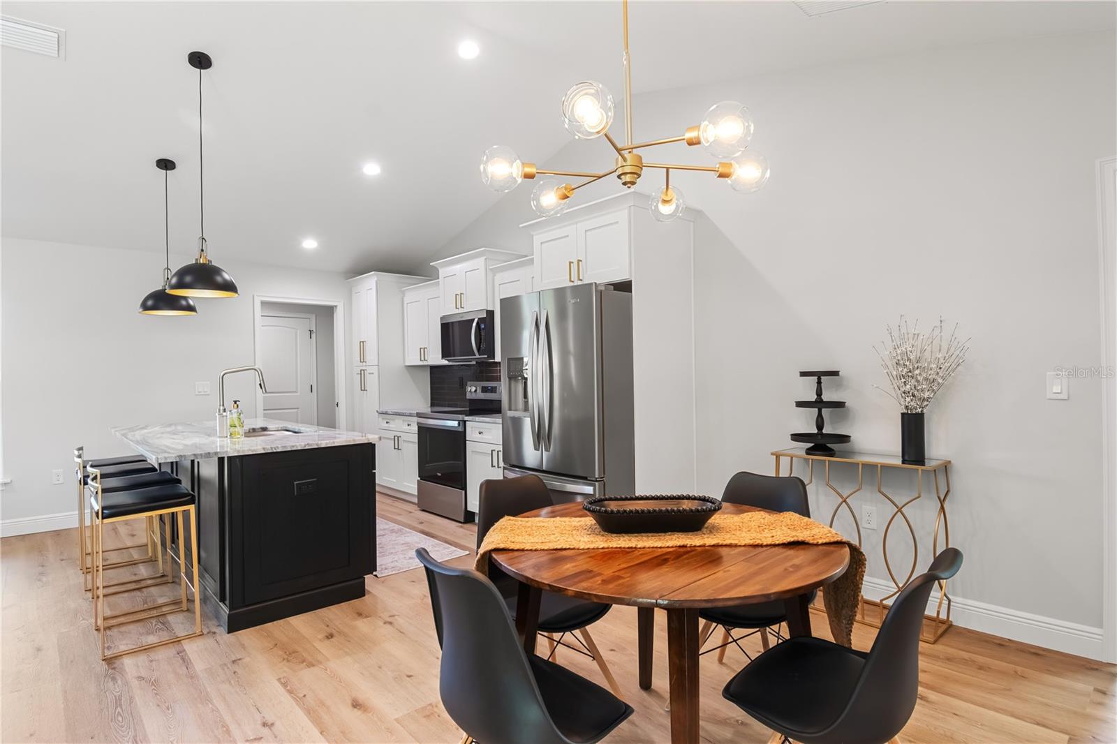 Image 12 of 40 For 13346 107th Street