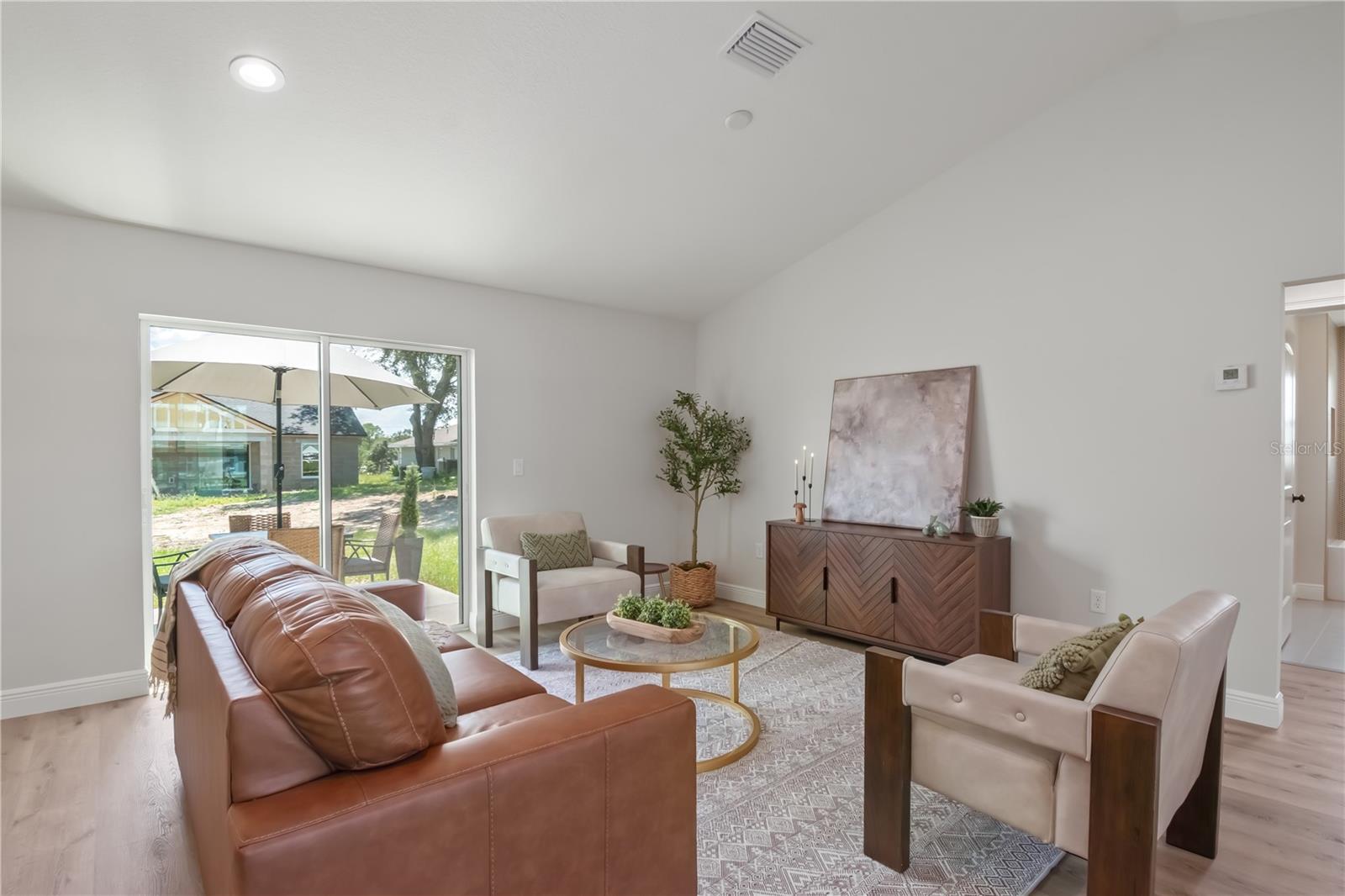 Image 13 of 40 For 13346 107th Street