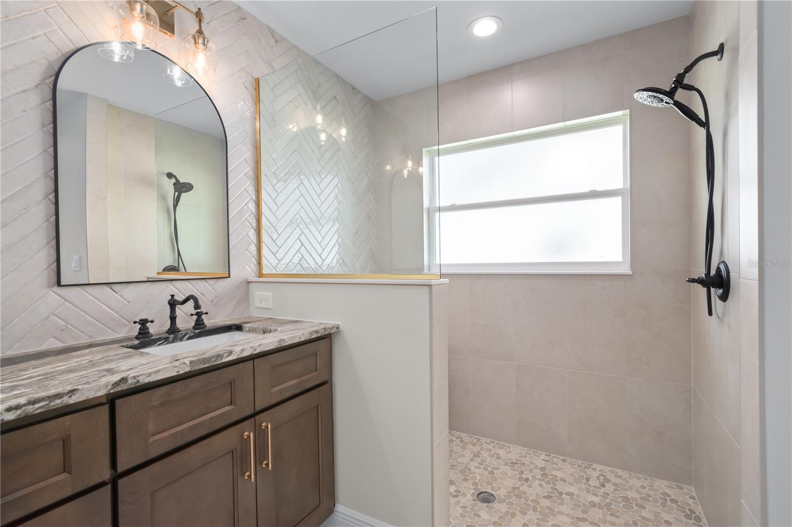 Image 23 of 40 For 13346 107th Street