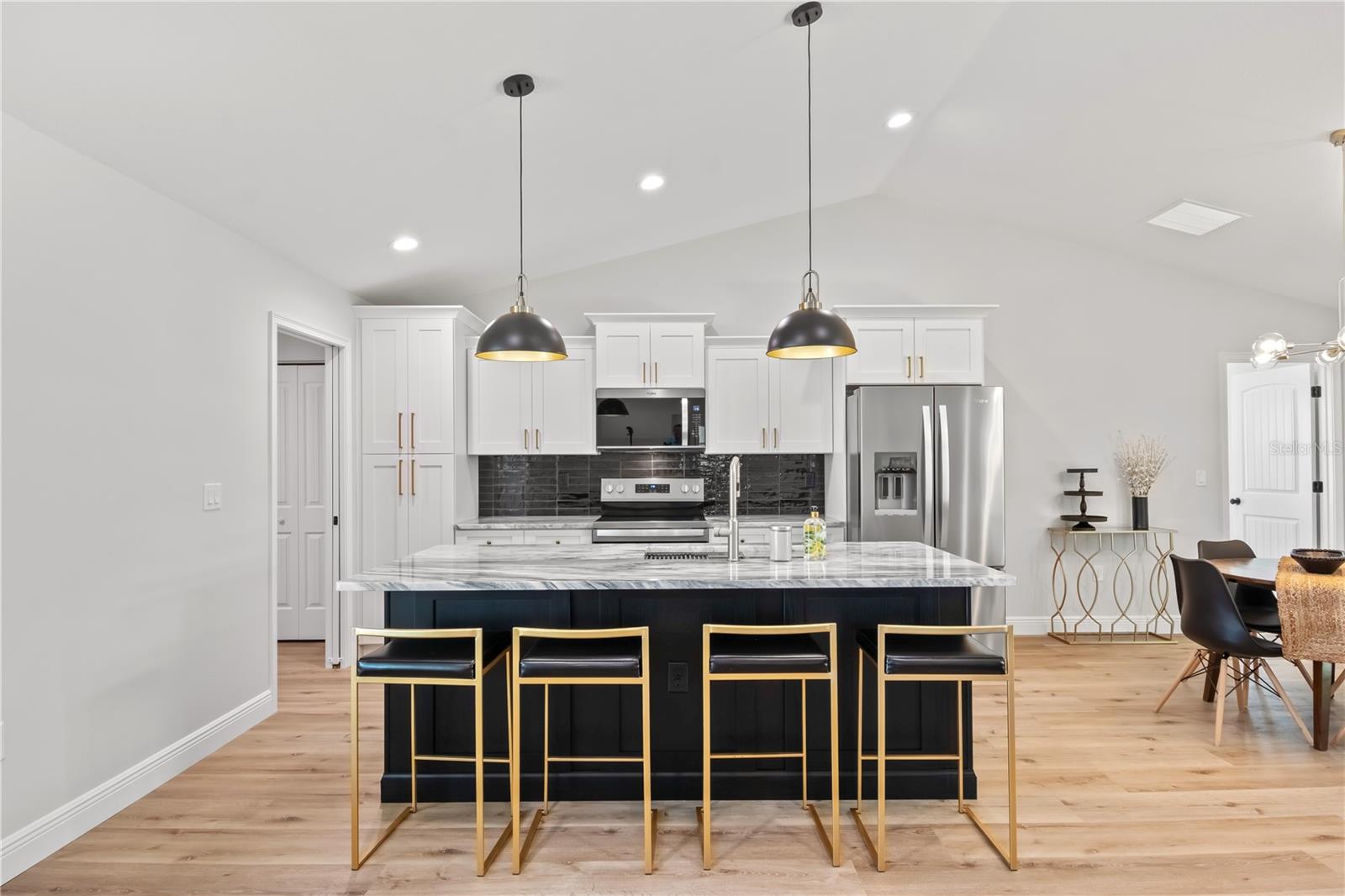 Image 4 of 40 For 13346 107th Street
