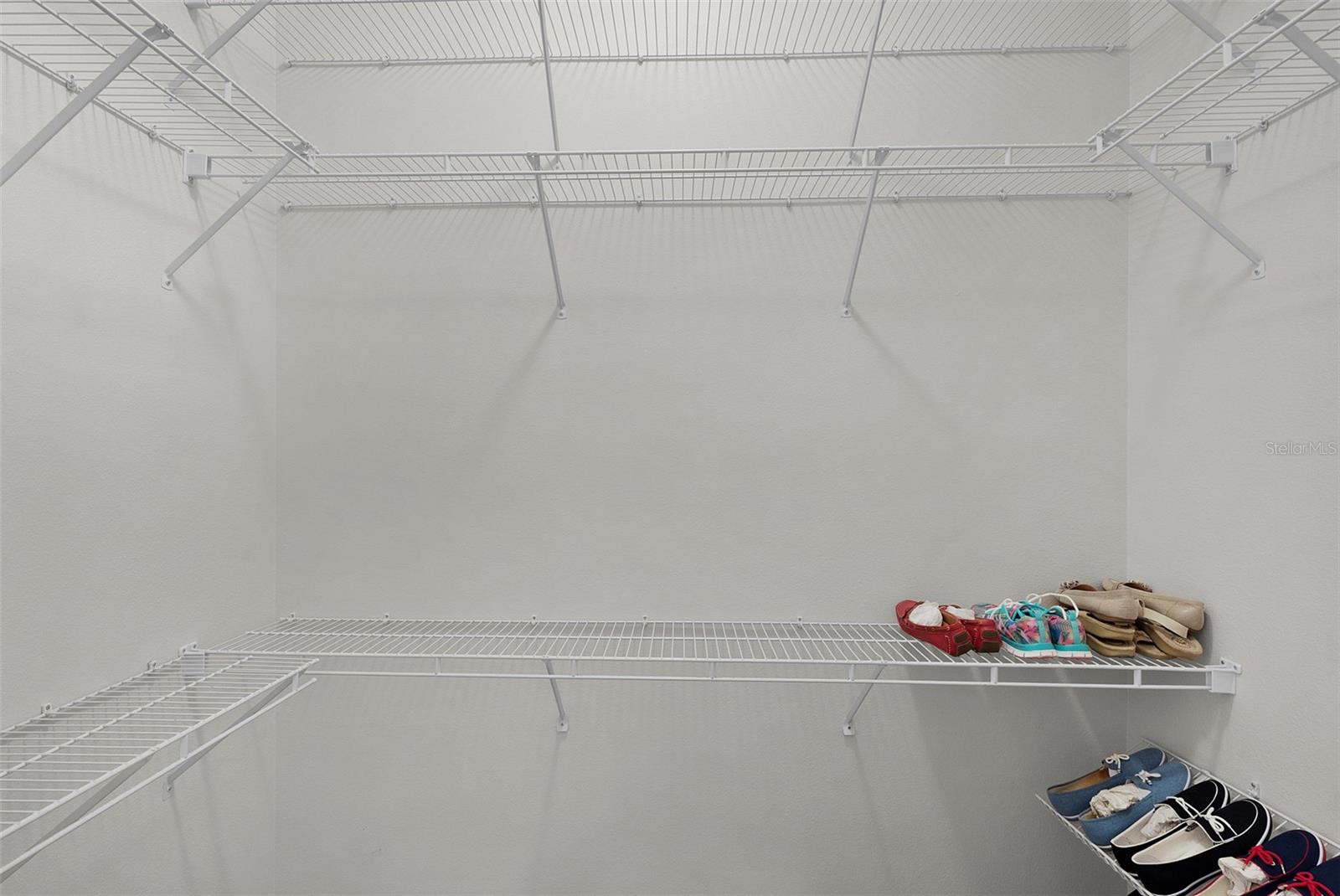 Image 23 of 60 For 164 Palermo Place