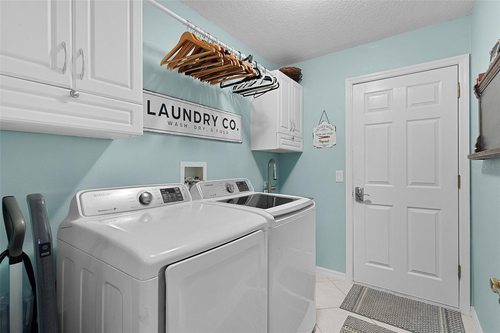 Image 35 of 44 For 3301 Berkeley Lane