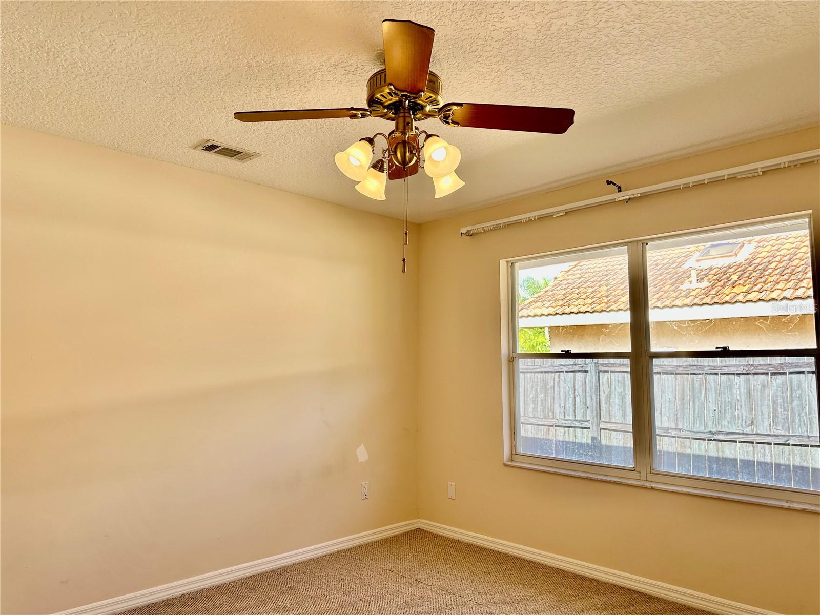 Image 23 of 38 For 7800 Pointview Circle
