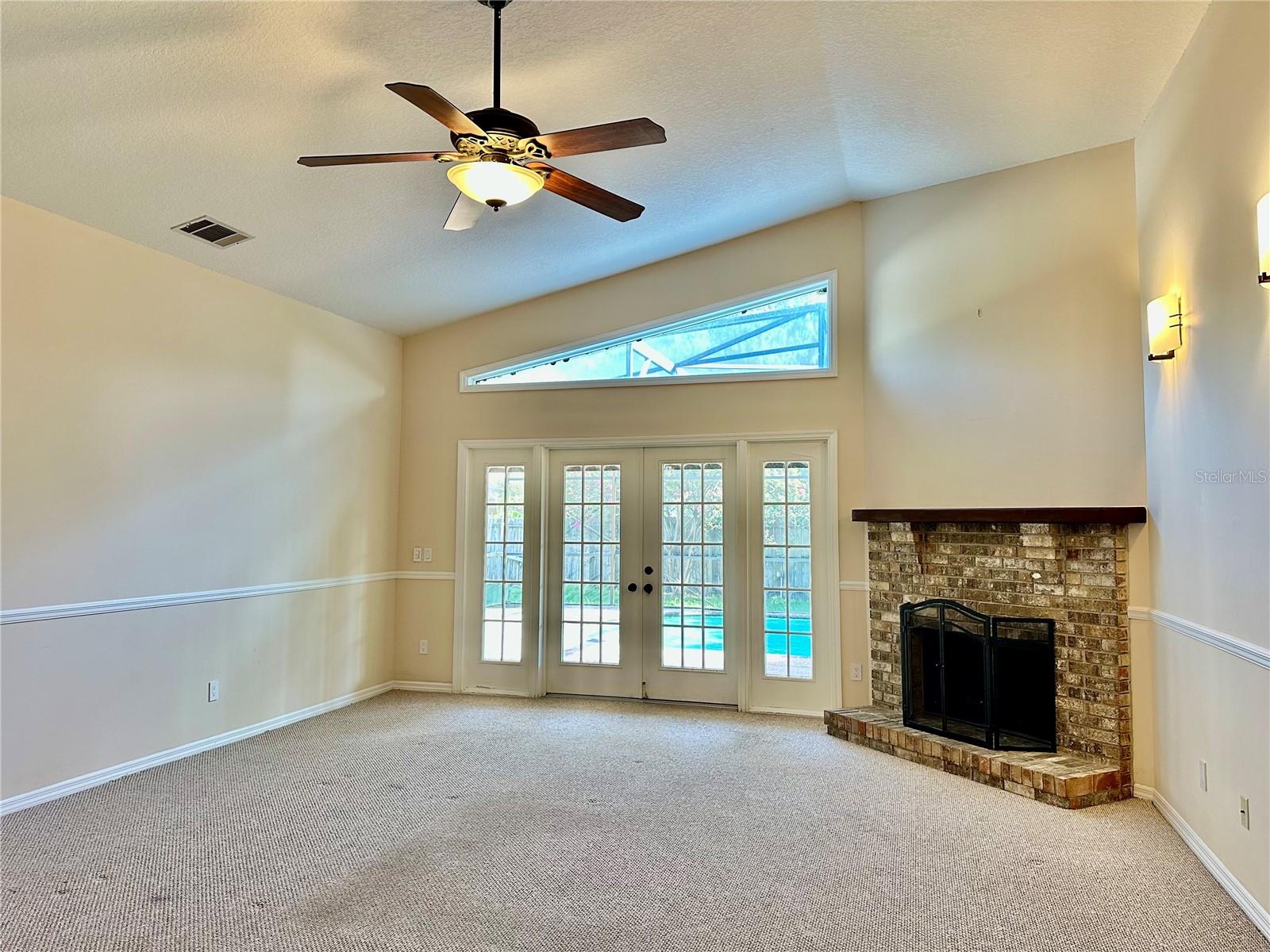 Image 5 of 38 For 7800 Pointview Circle