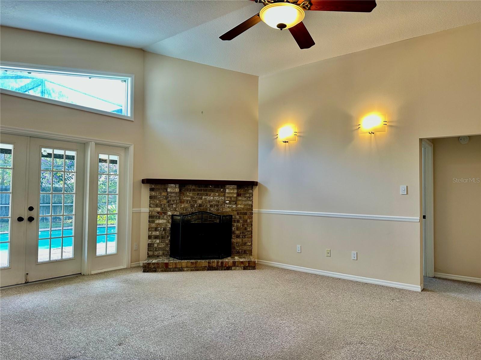 Image 7 of 38 For 7800 Pointview Circle