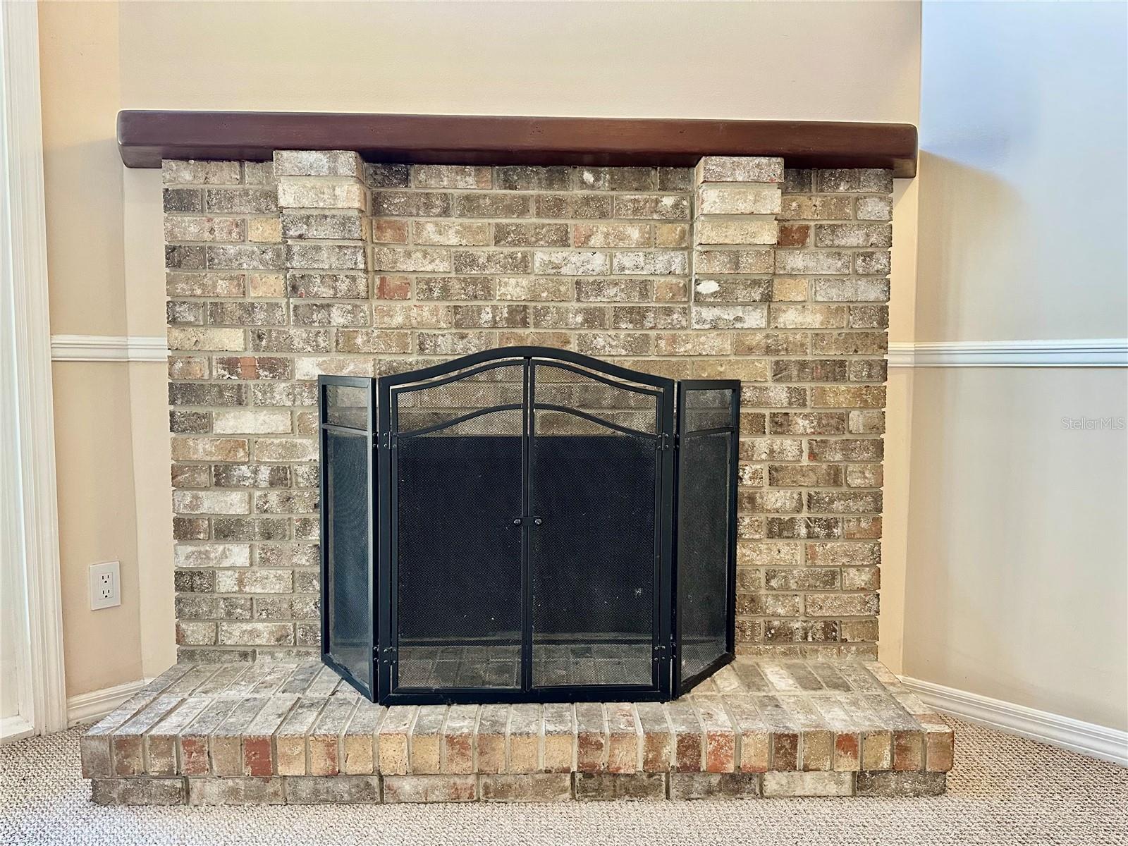 Image 8 of 38 For 7800 Pointview Circle