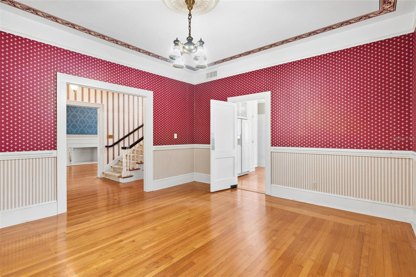 Image 12 of 56 For 211 Central Avenue