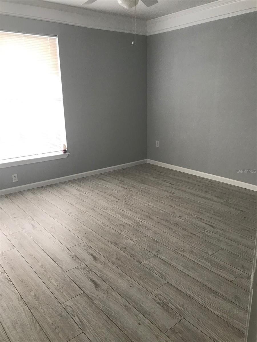 Image 18 of 28 For 10428 Villa View Circle 10428