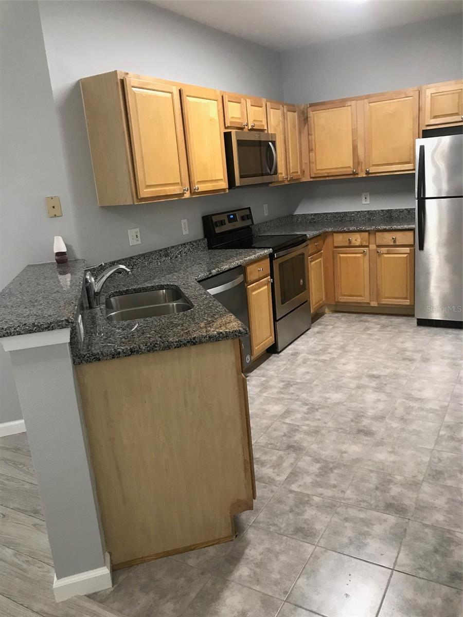 Image 2 of 28 For 10428 Villa View Circle 10428