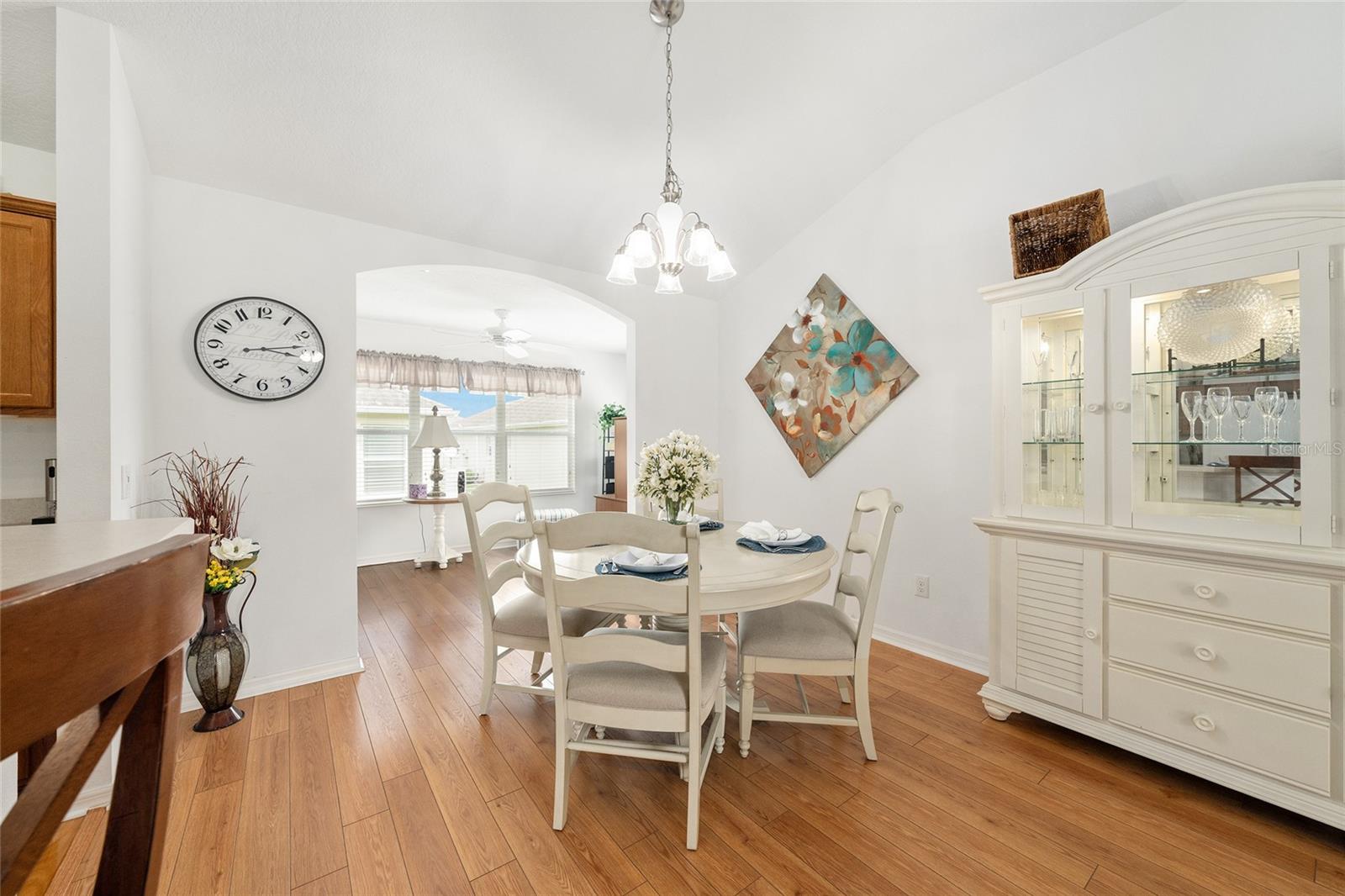 Image 13 of 42 For 2041 Royal Elm Road