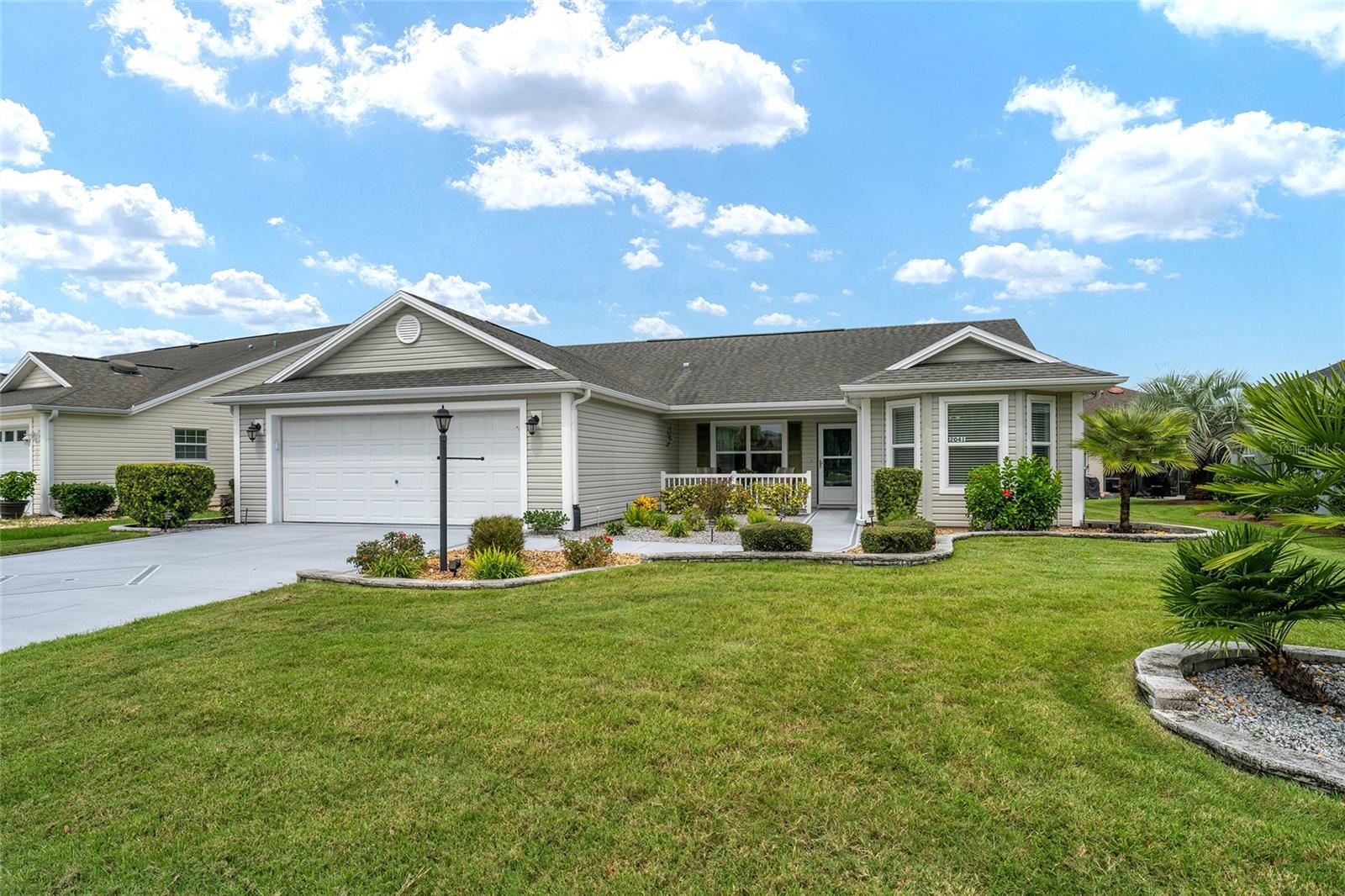 Image 3 of 42 For 2041 Royal Elm Road
