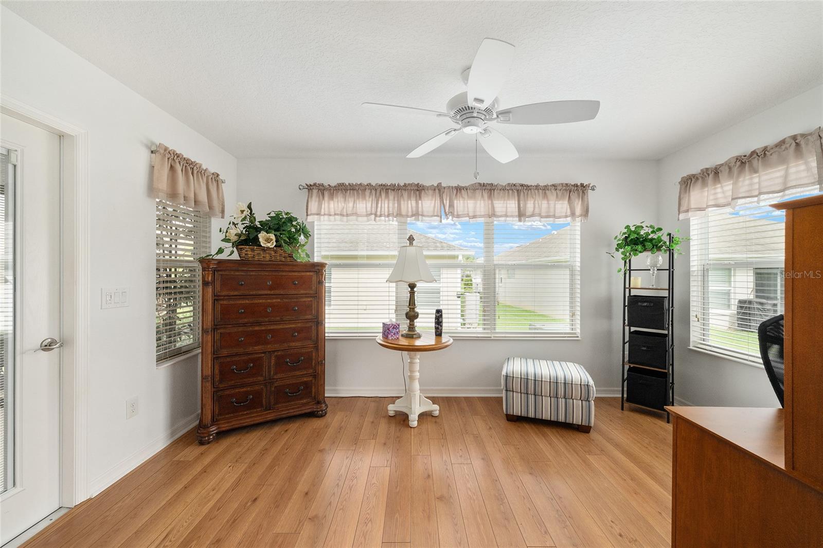 Image 31 of 42 For 2041 Royal Elm Road