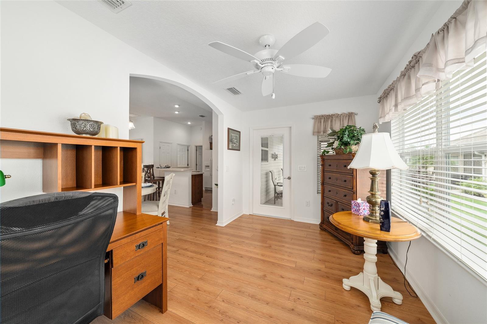 Image 33 of 42 For 2041 Royal Elm Road