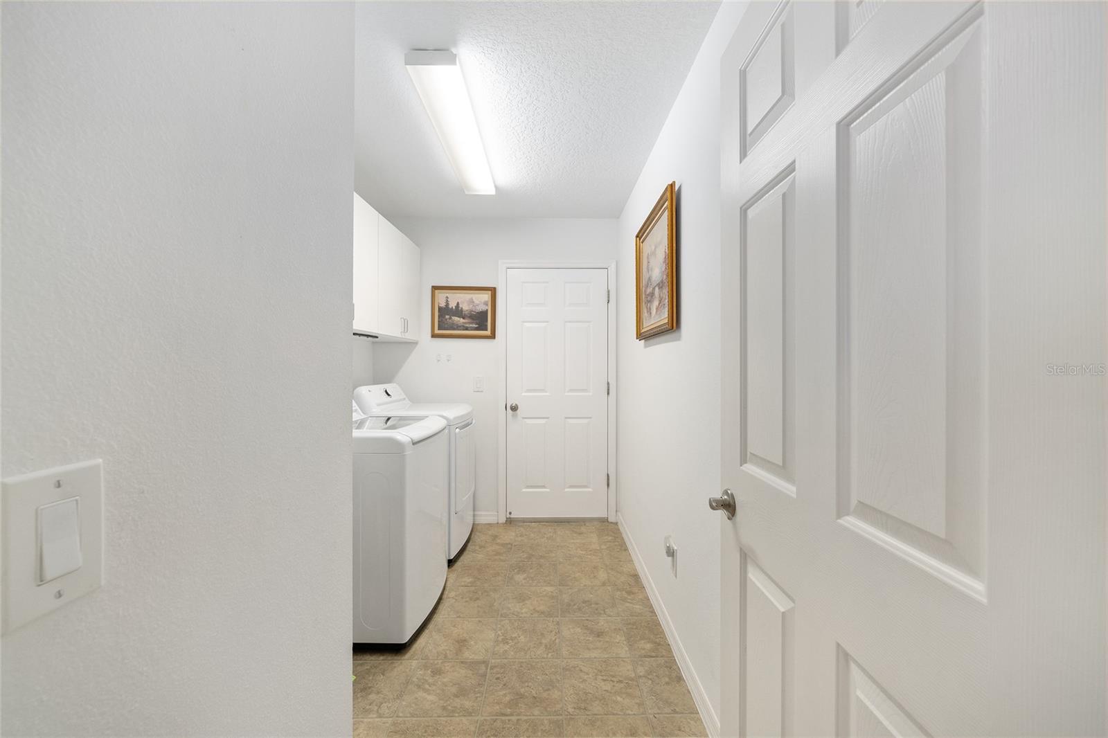 Image 37 of 42 For 2041 Royal Elm Road
