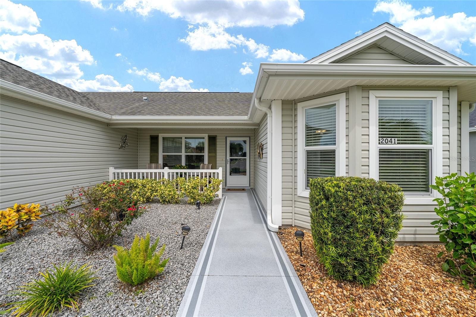 Image 4 of 42 For 2041 Royal Elm Road