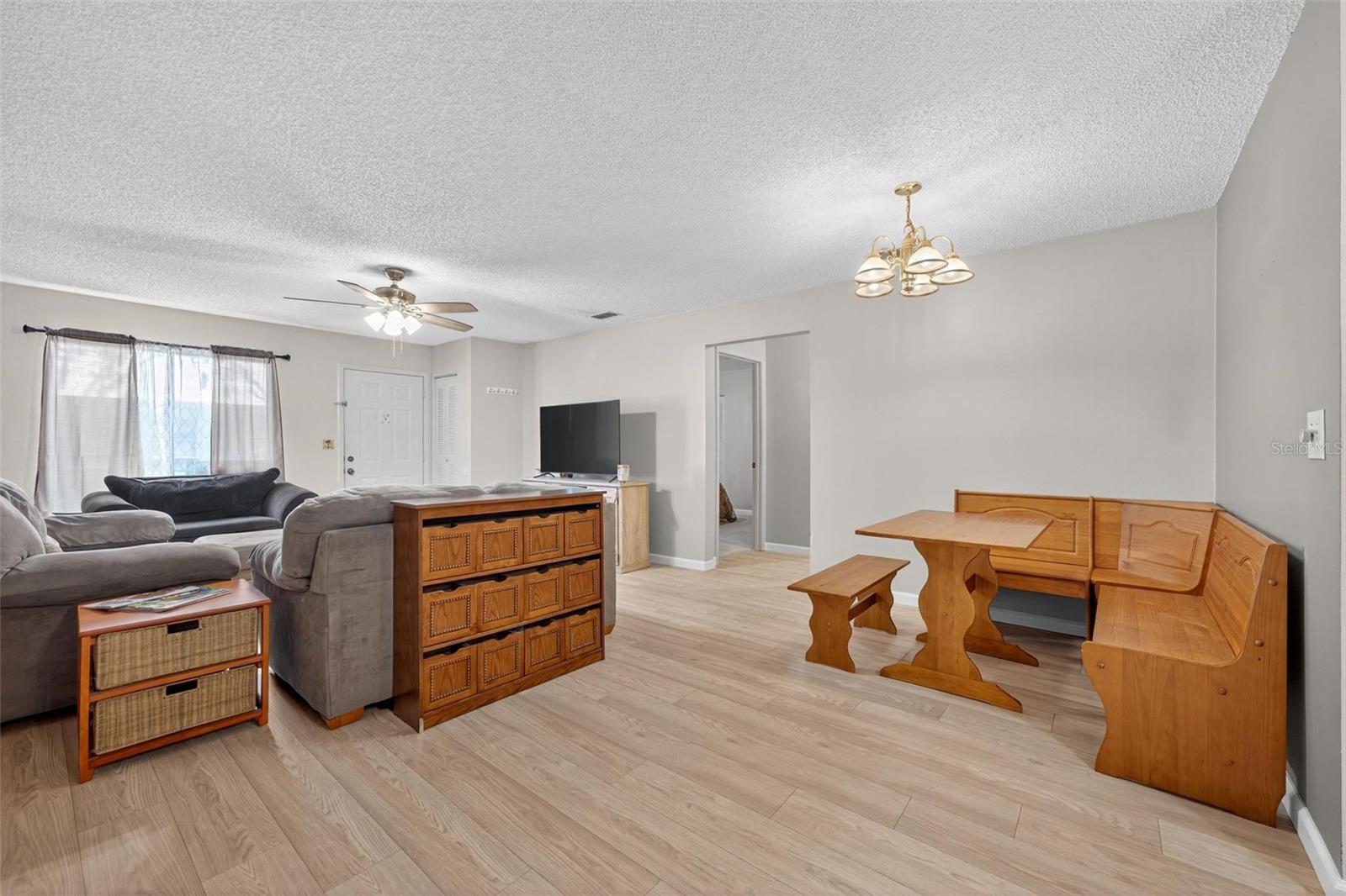 Image 10 of 45 For 30127 Tavares Ridge Boulevard 30127