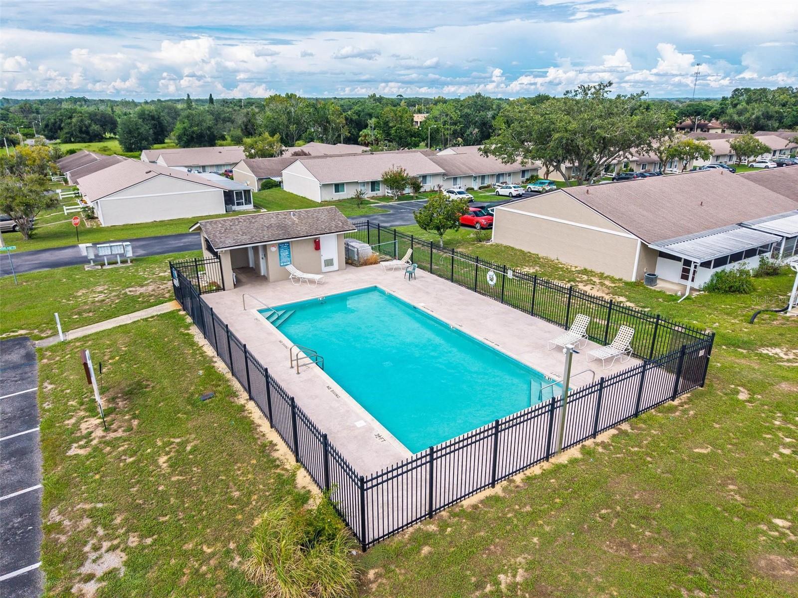 Image 41 of 45 For 30127 Tavares Ridge Boulevard 30127