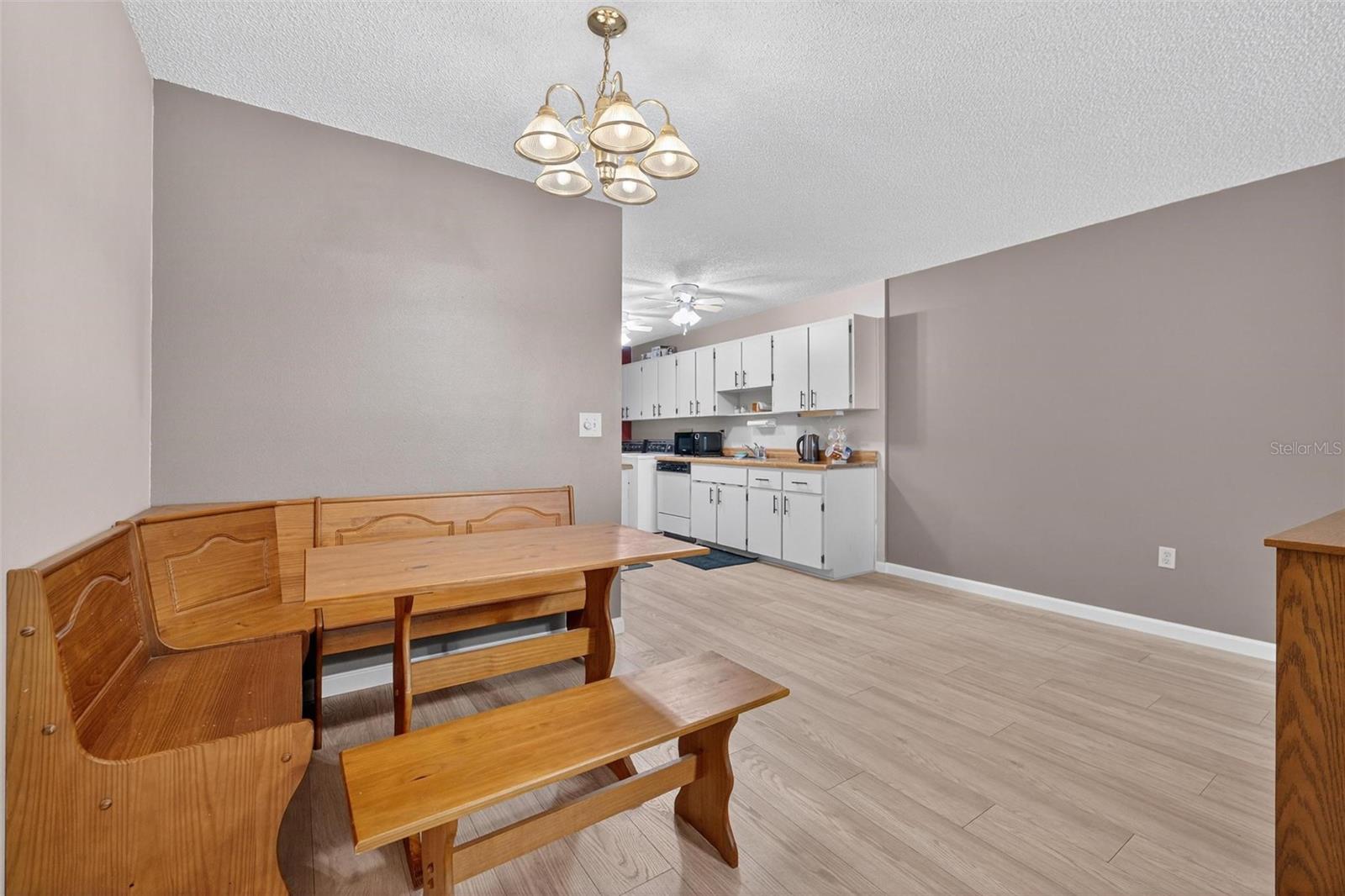 Image 9 of 45 For 30127 Tavares Ridge Boulevard 30127