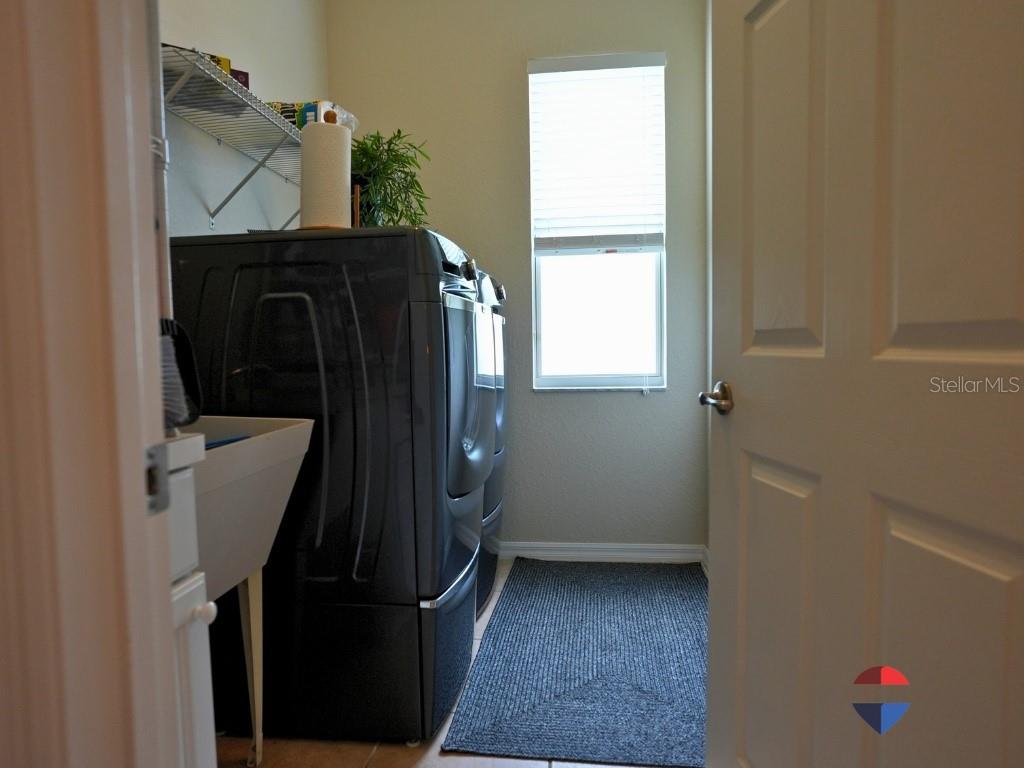 Image 40 of 77 For 10161 Mainsail Drive