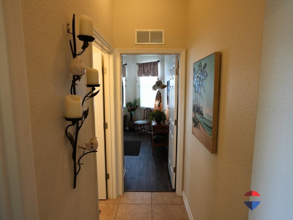 Image 42 of 77 For 10161 Mainsail Drive