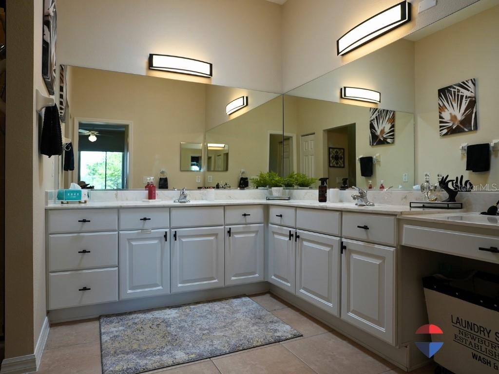 Image 56 of 77 For 10161 Mainsail Drive