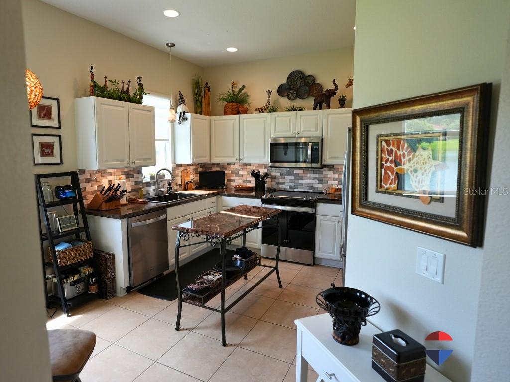 Image 76 of 77 For 10161 Mainsail Drive