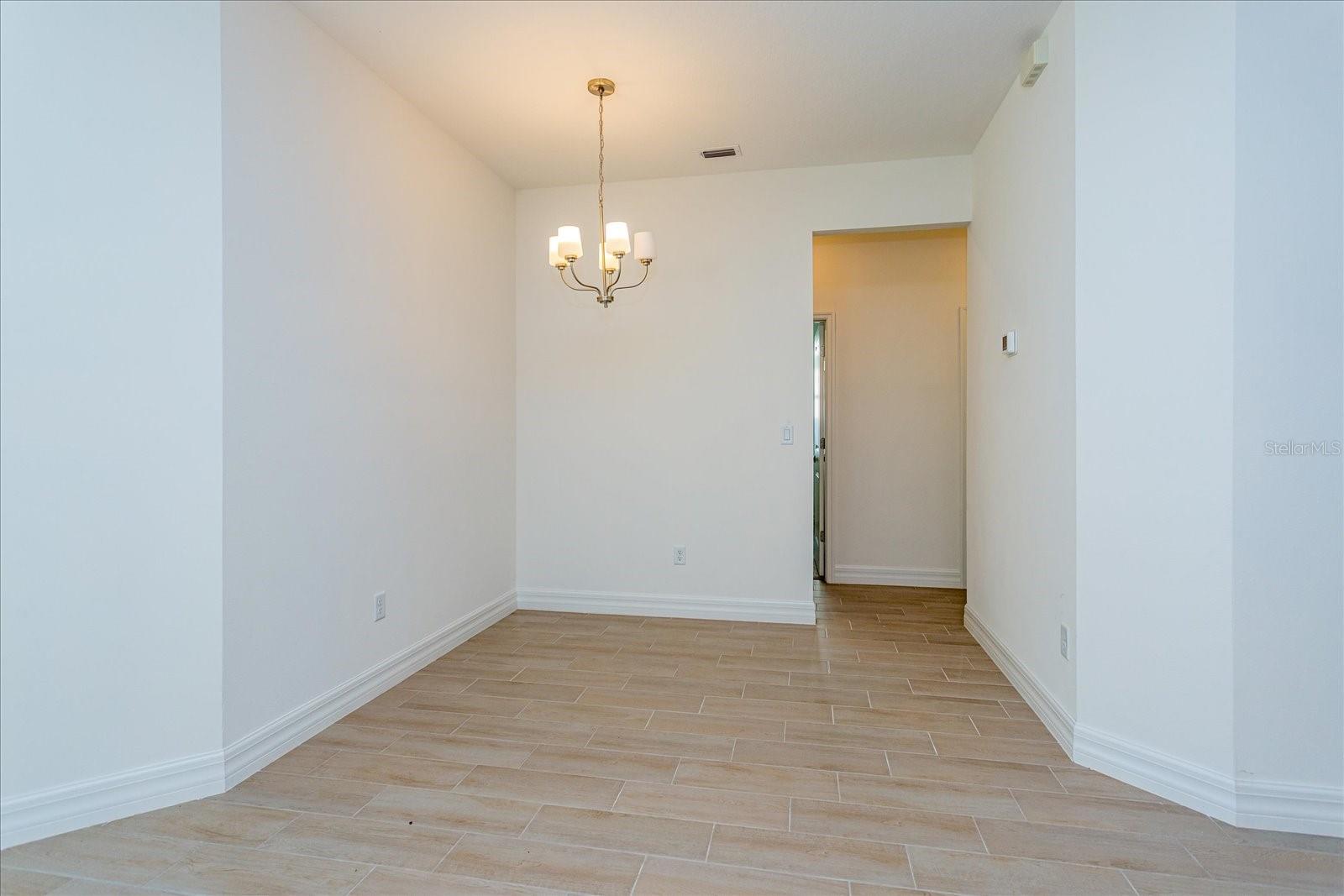 Image 11 of 21 For 776 Sunshower Drive