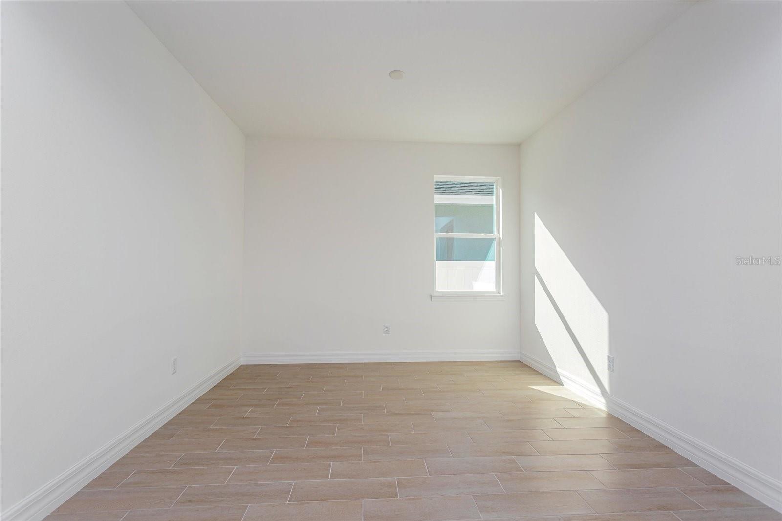 Image 5 of 21 For 776 Sunshower Drive