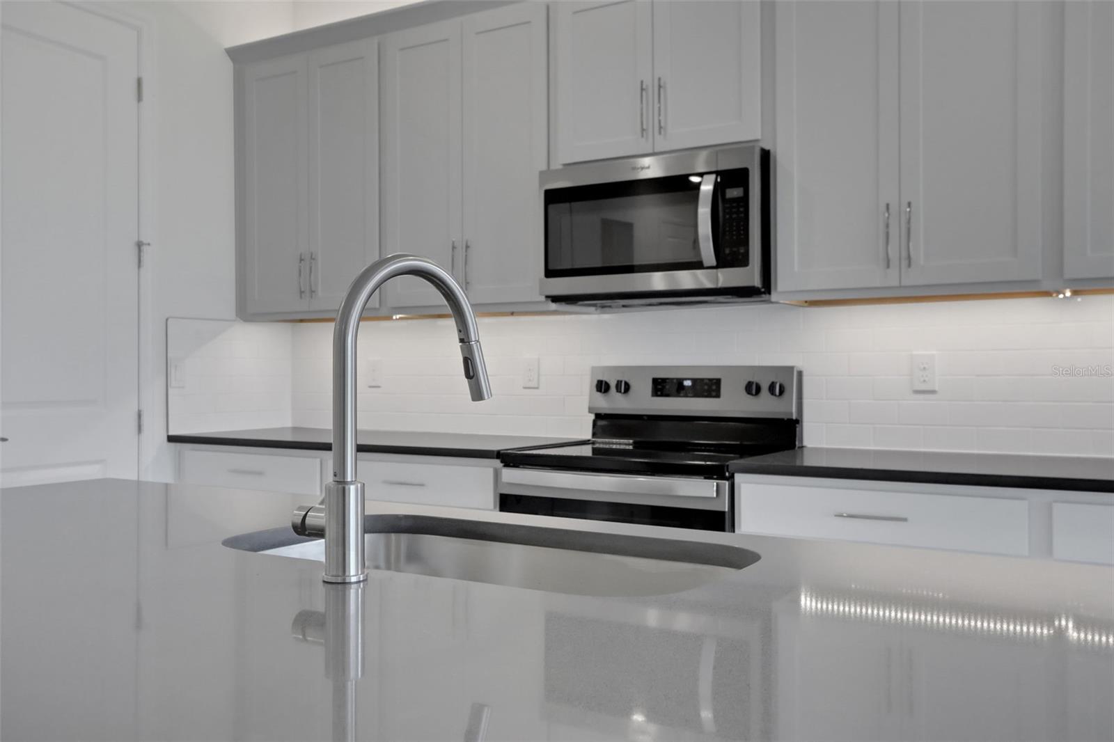 Image 14 of 25 For 13464 Turnleaf Boulevard