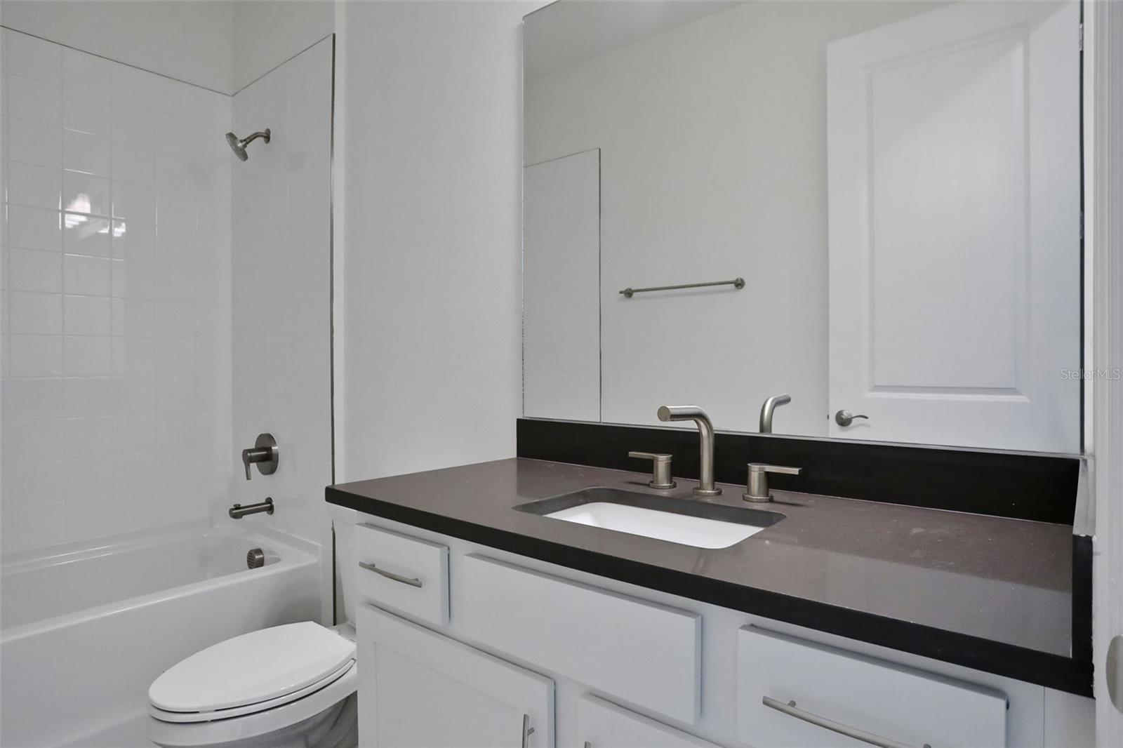 Image 6 of 25 For 13464 Turnleaf Boulevard