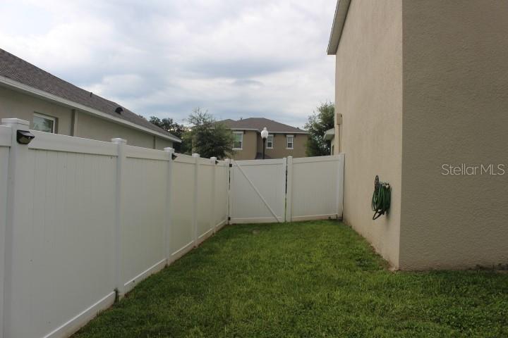 Image 6 of 48 For 3250 Blue Crab Drive