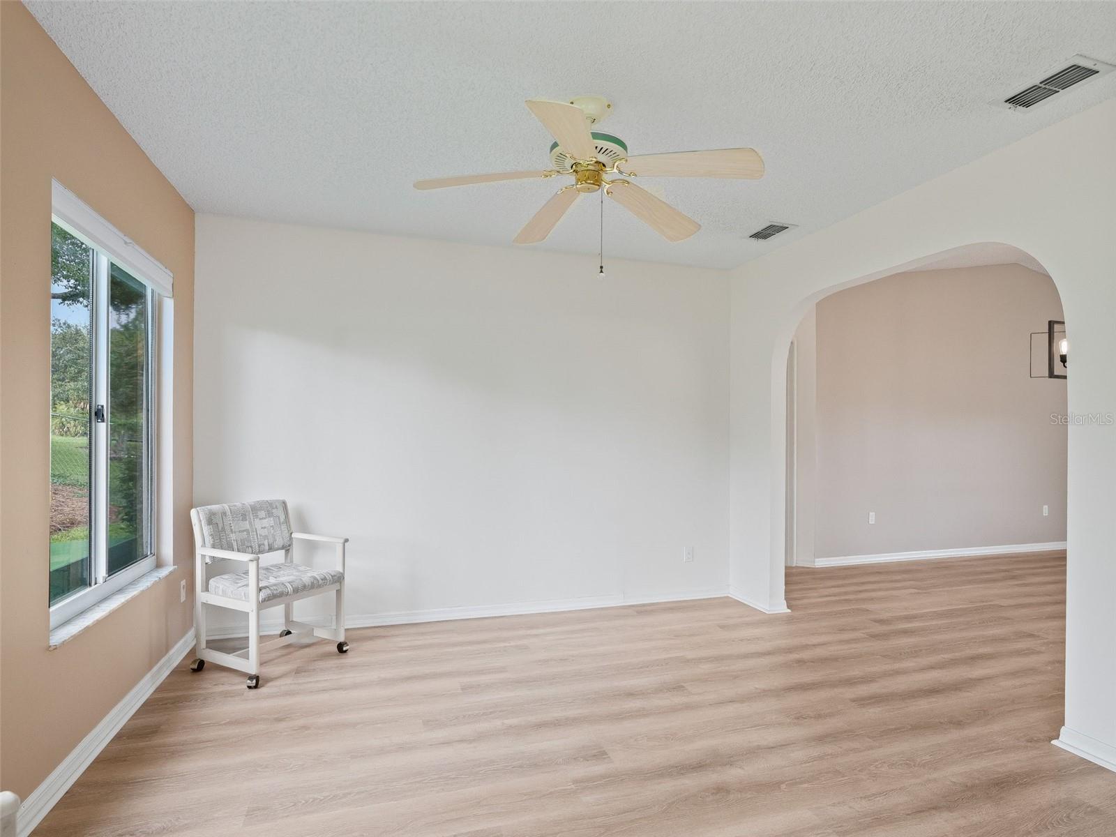 Image 16 of 34 For 17830 95th Circle
